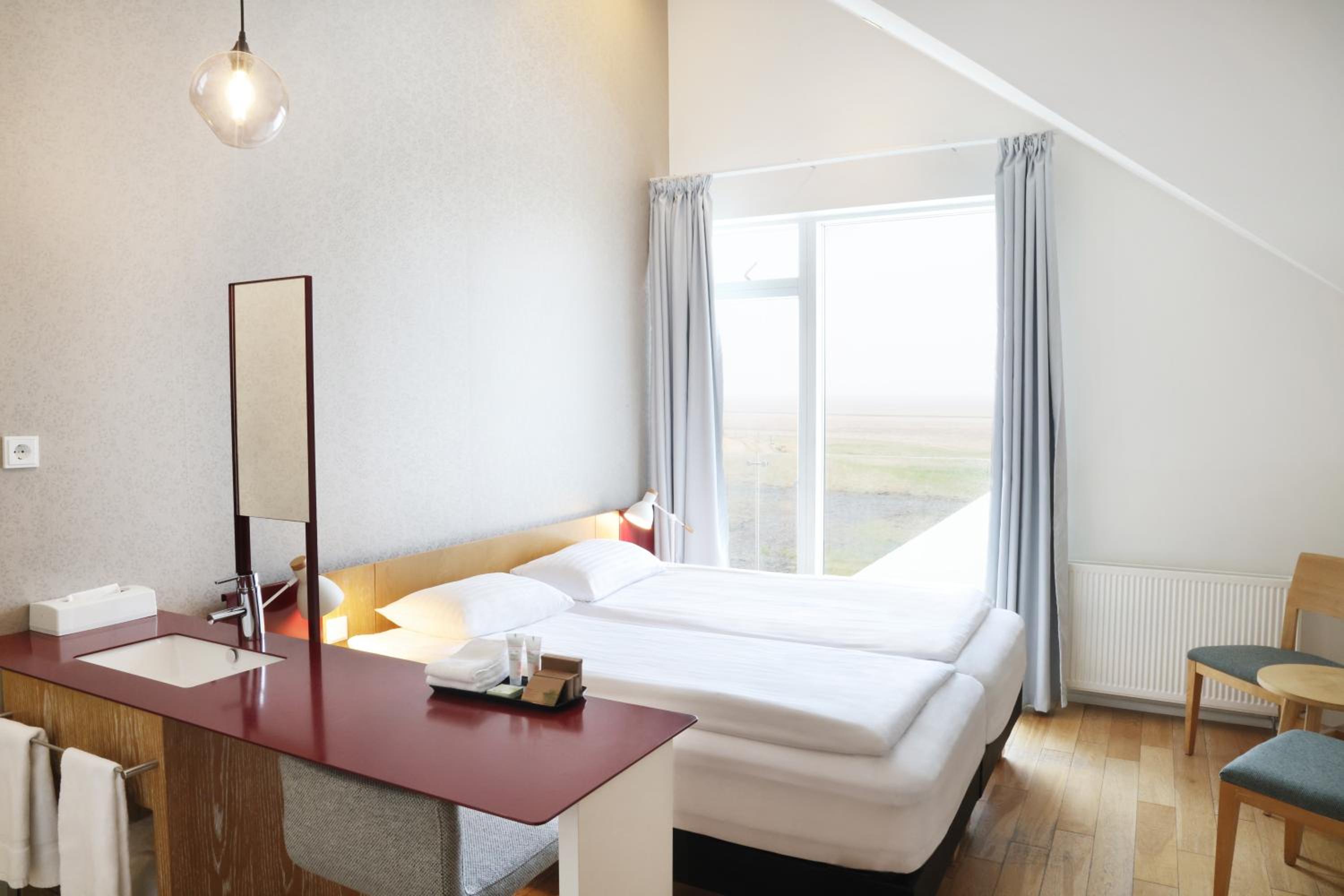 Standard Double or Twin Room with Mountain View