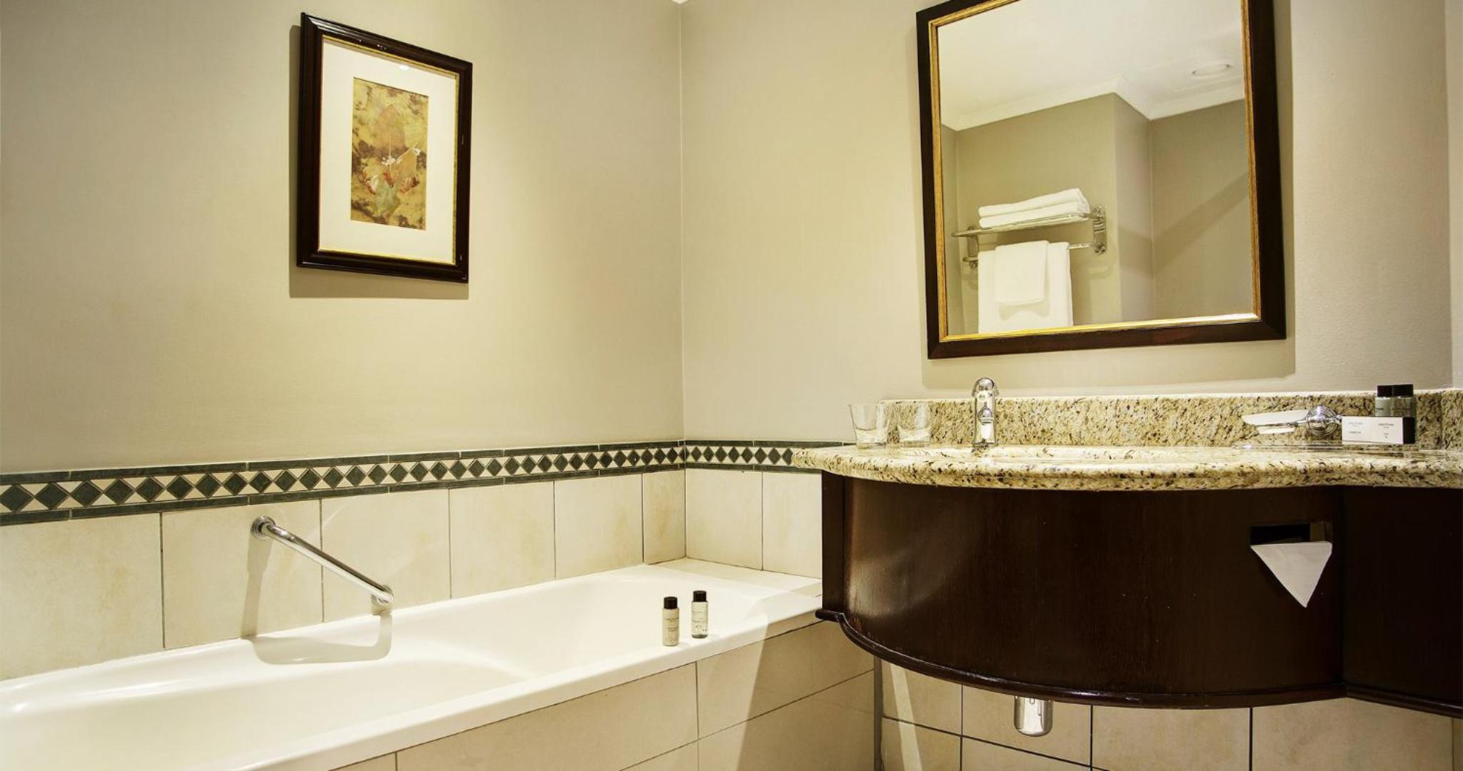 Standard Queen Room photo 3