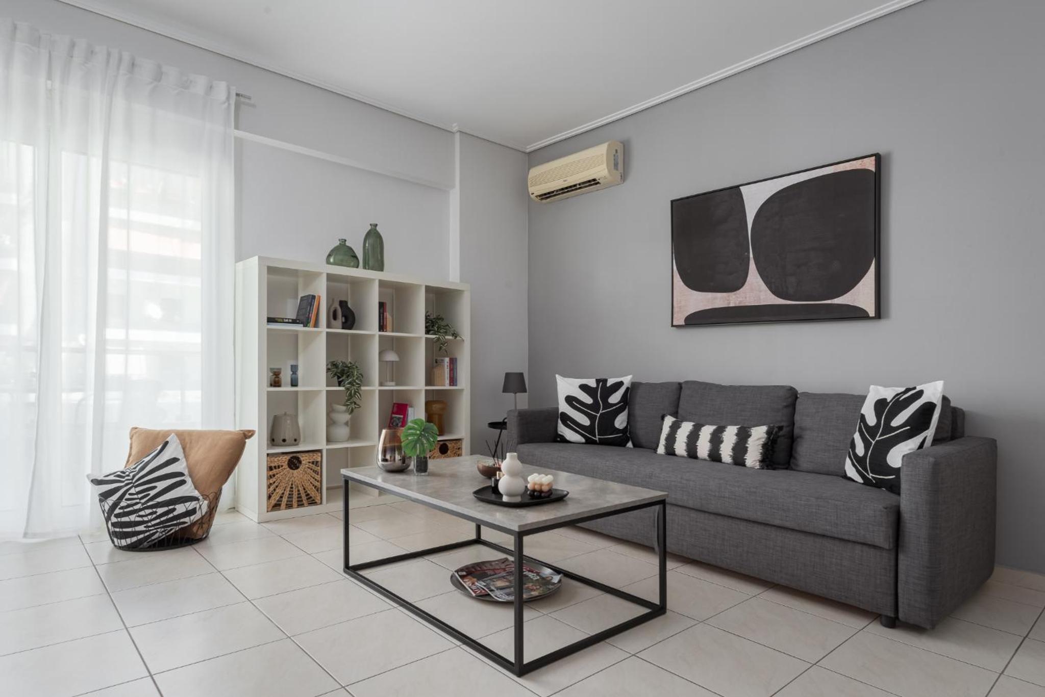 Superior One-Bedroom Apartment with Balcony