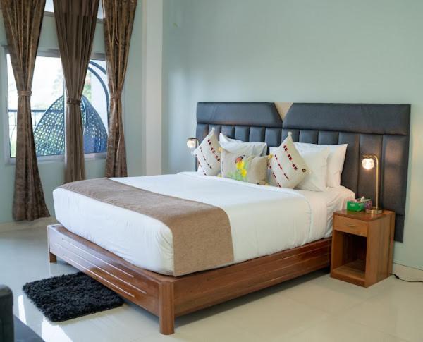 Deluxe King Room photo 3