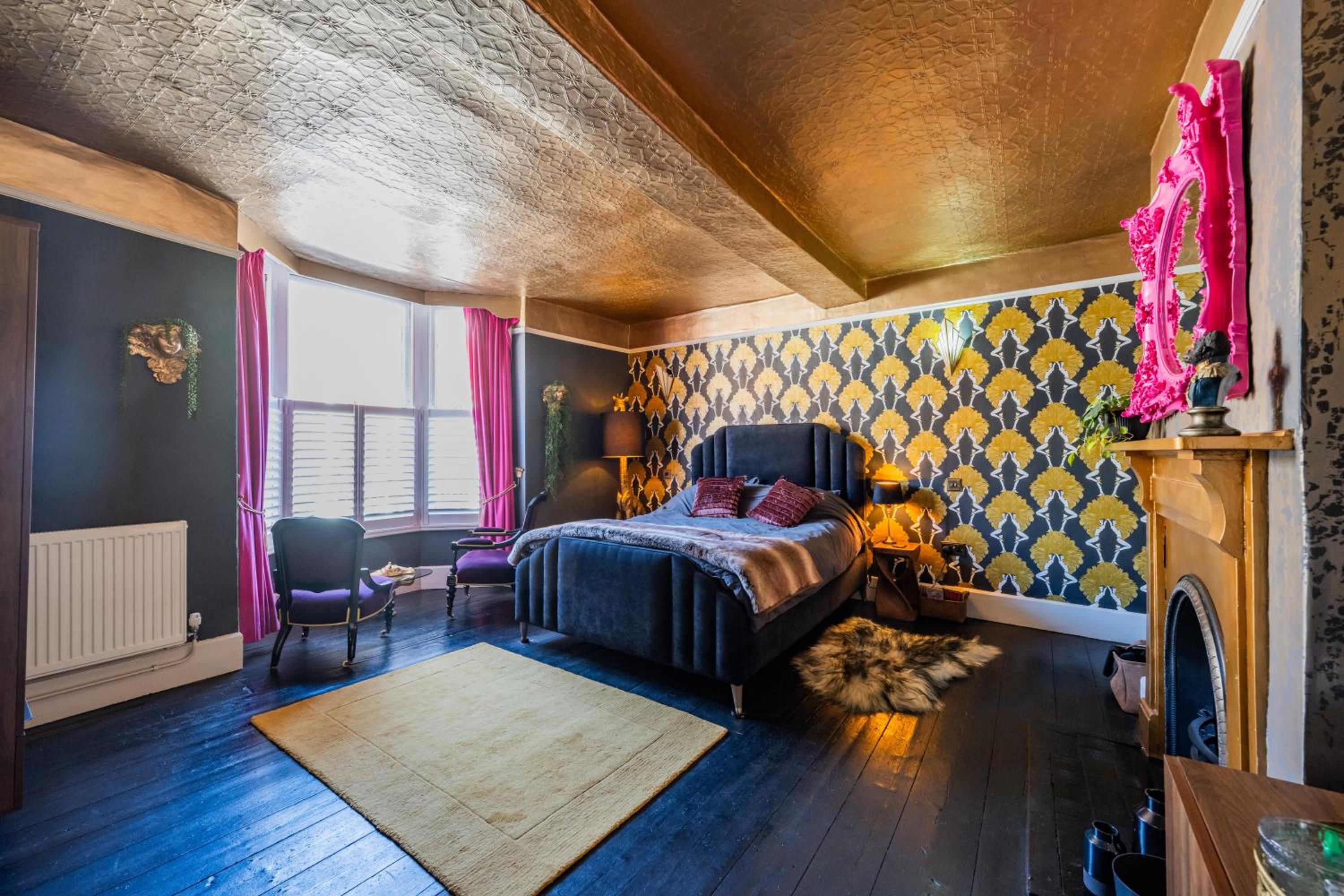 King Room