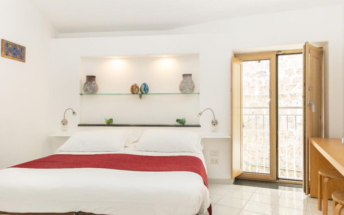 One-Bedroom Apartment (2 Adults) with Balcony