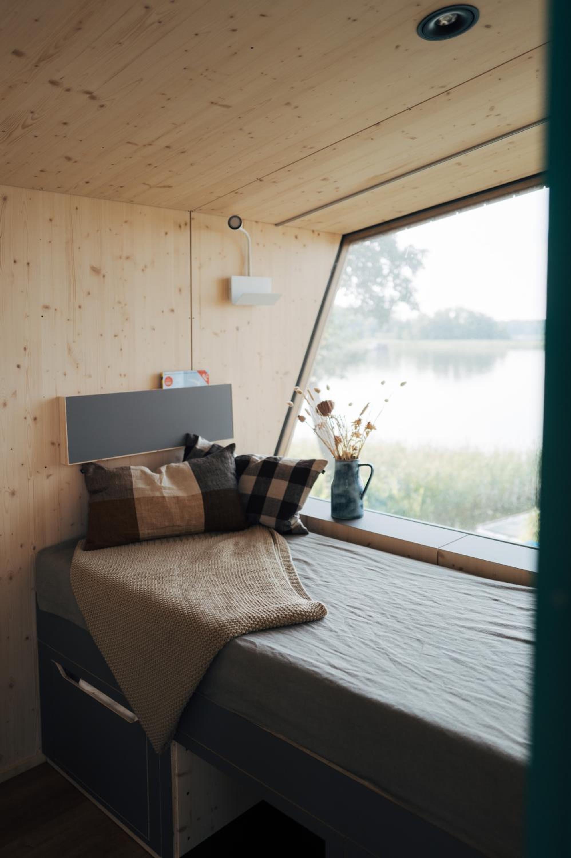 Mobile Home photo 1