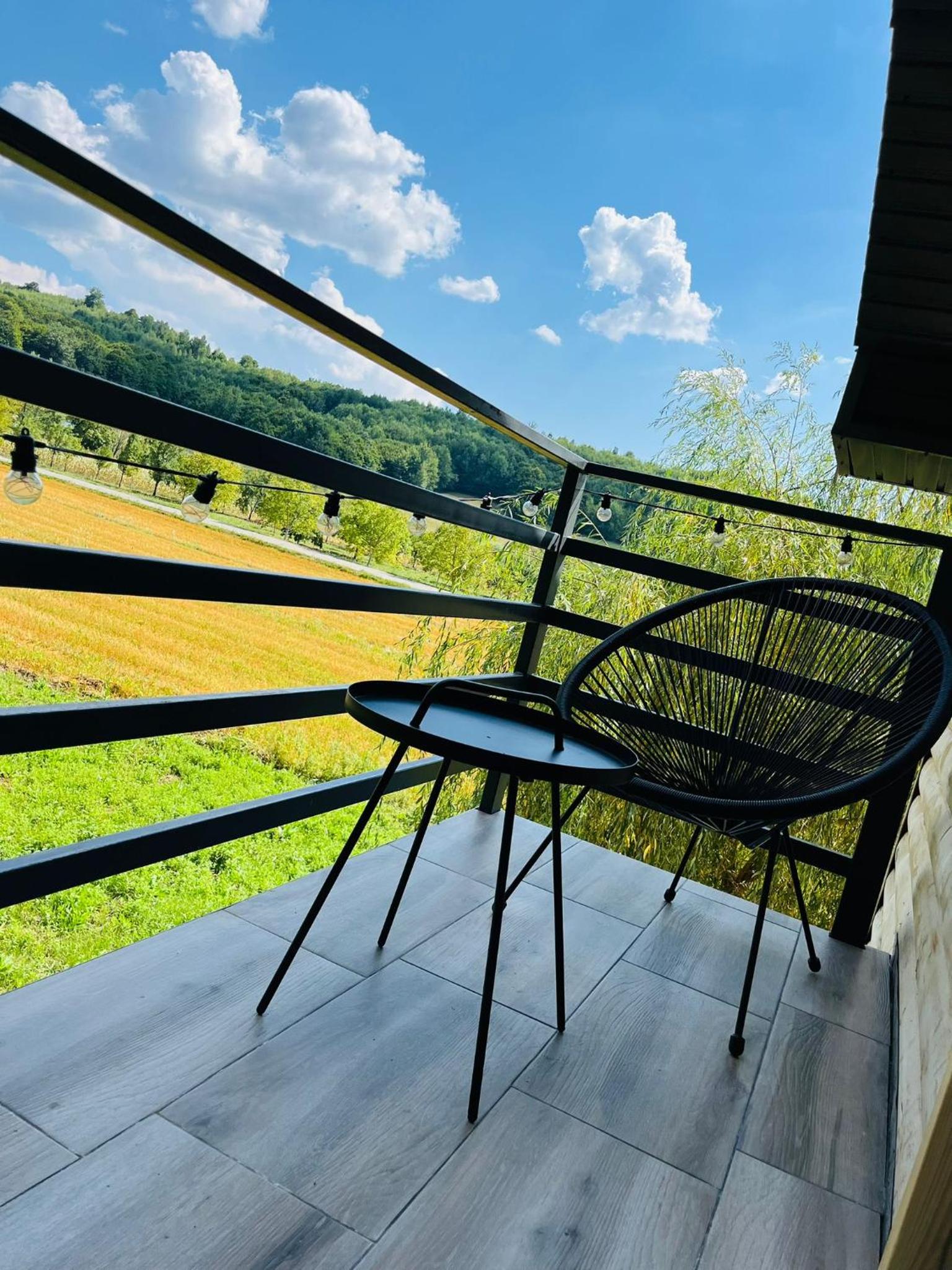 Family Room With Garden View photo 1