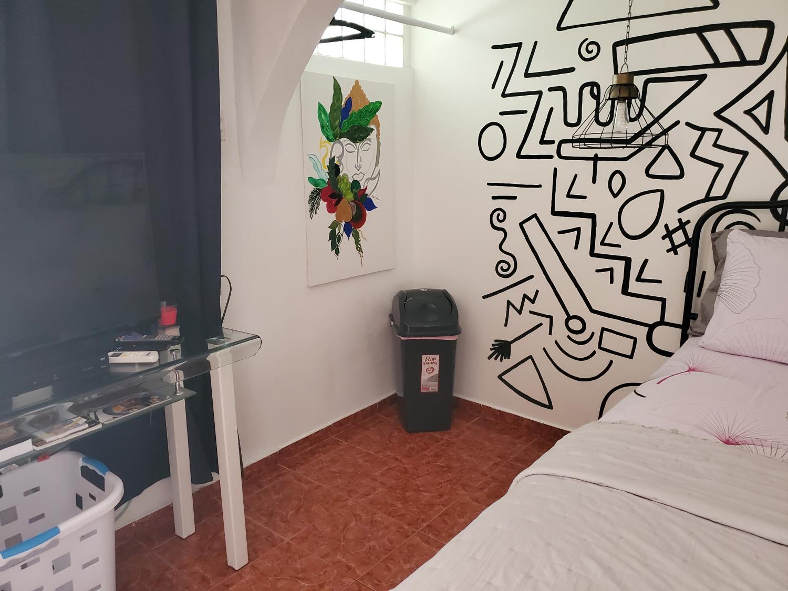 One-Bedroom Apartment photo 2