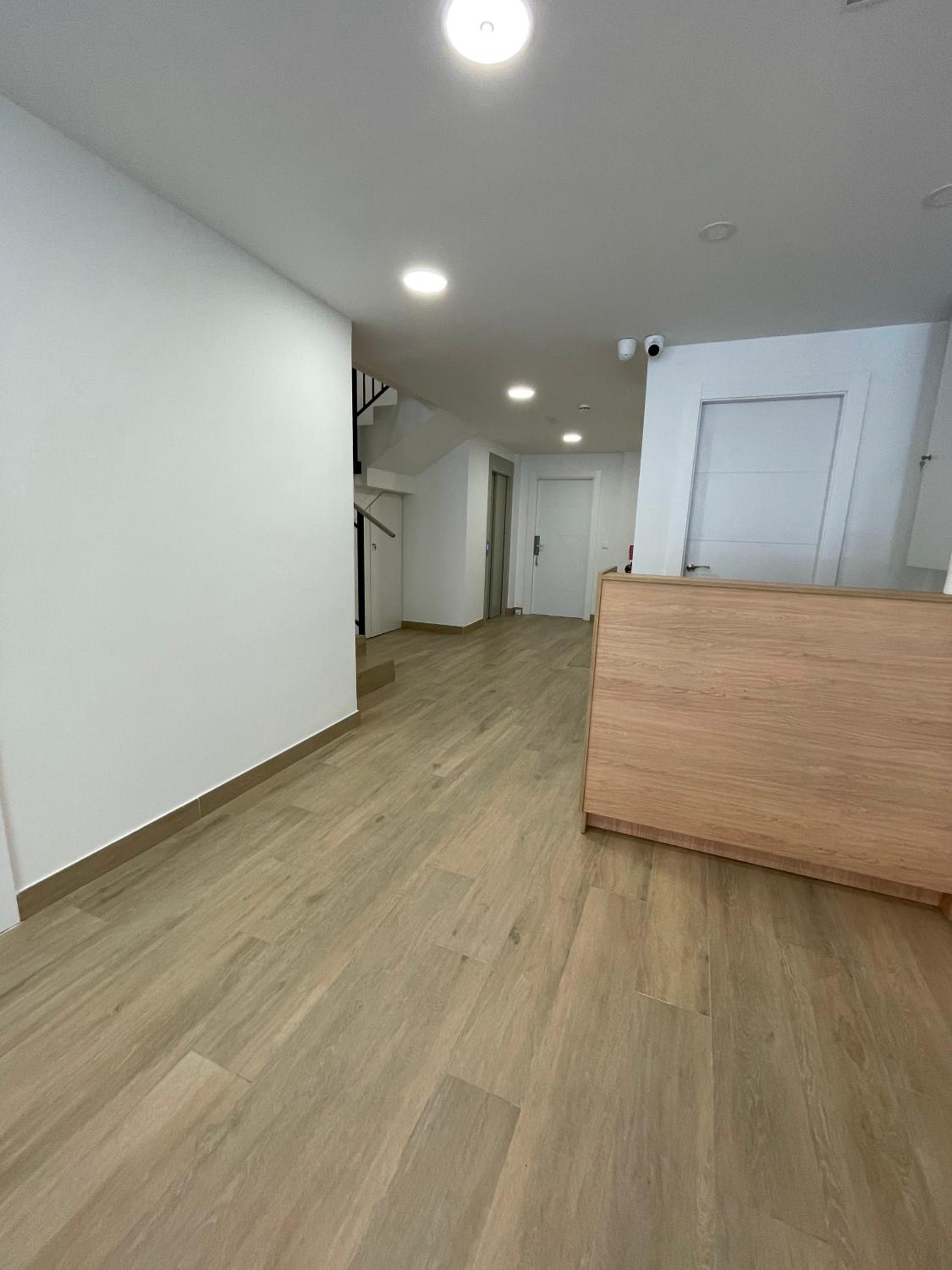 Apartamento de una habitación con balcón