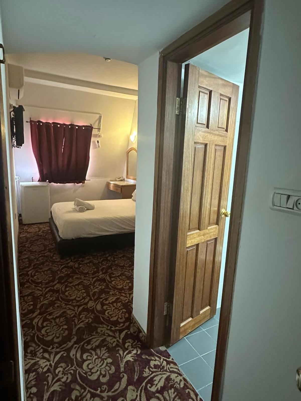 Standard Double Room - Photo 2