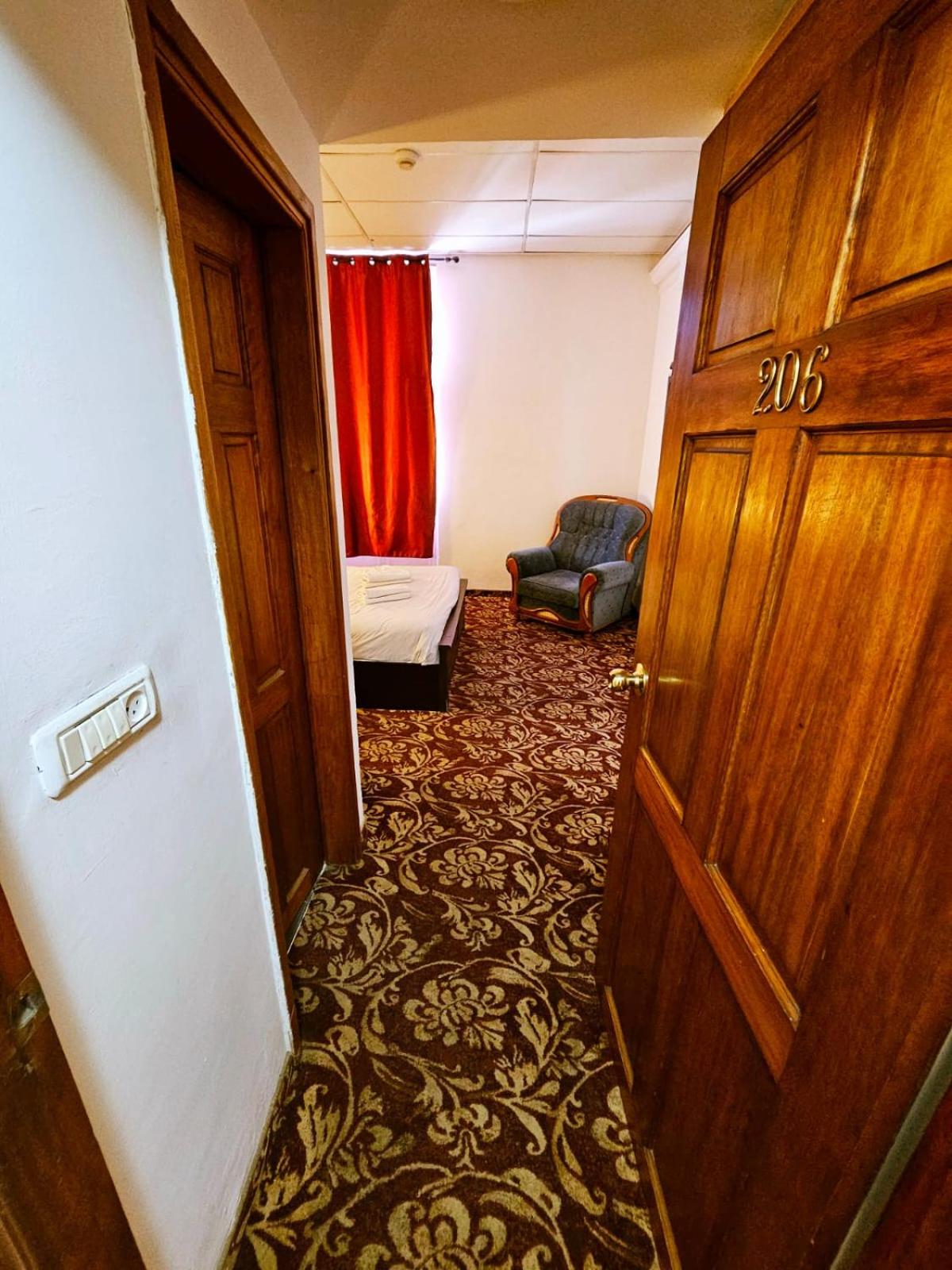 Standard Double Room - Photo 1
