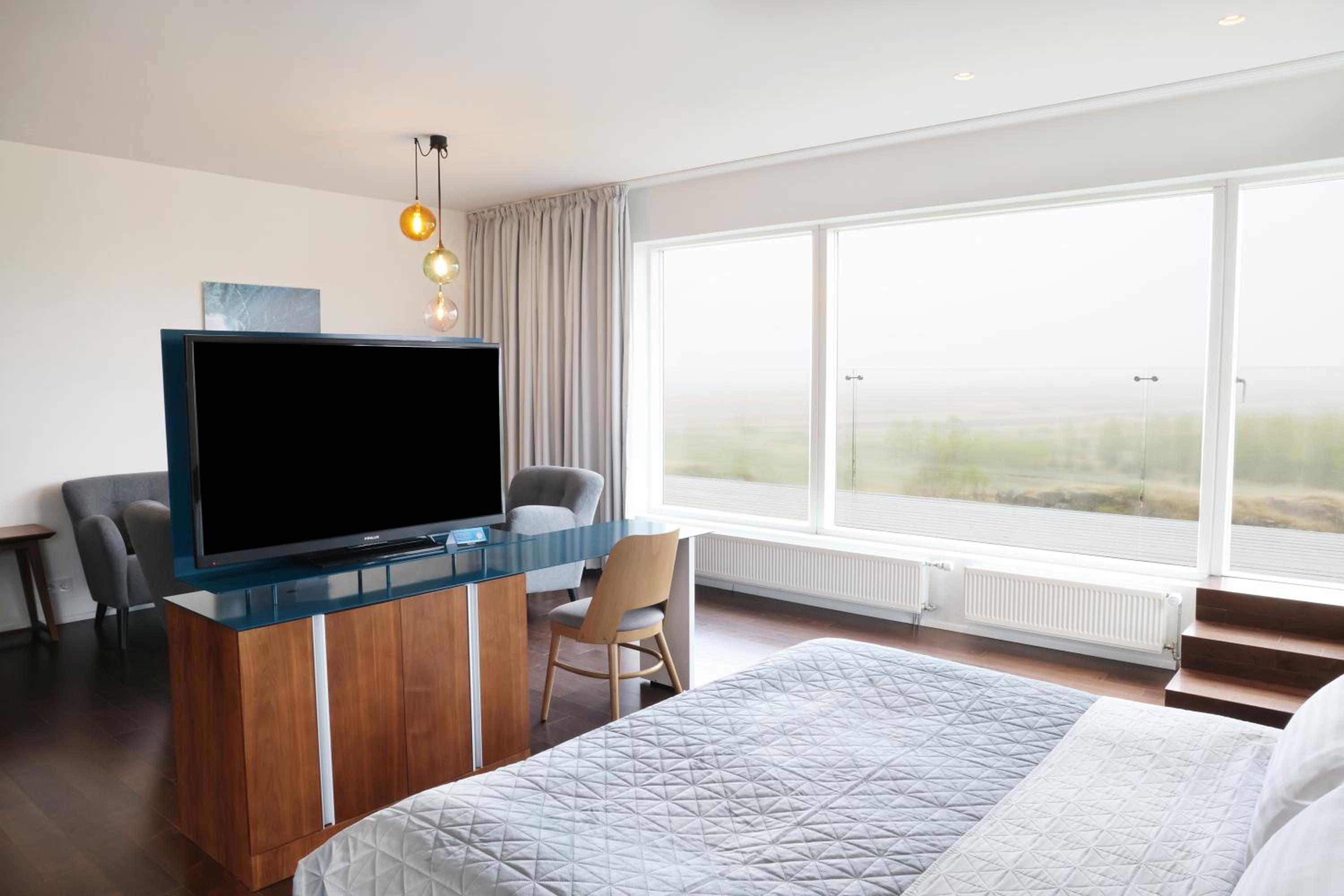 Suite - Photo 5