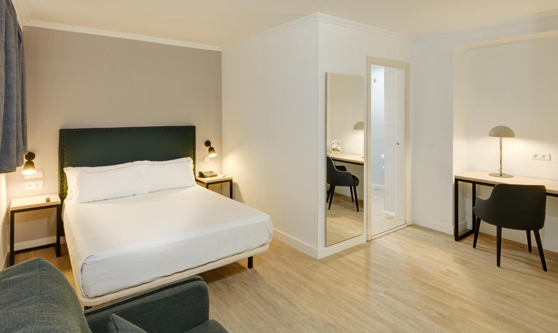 Double Room - Photo 1