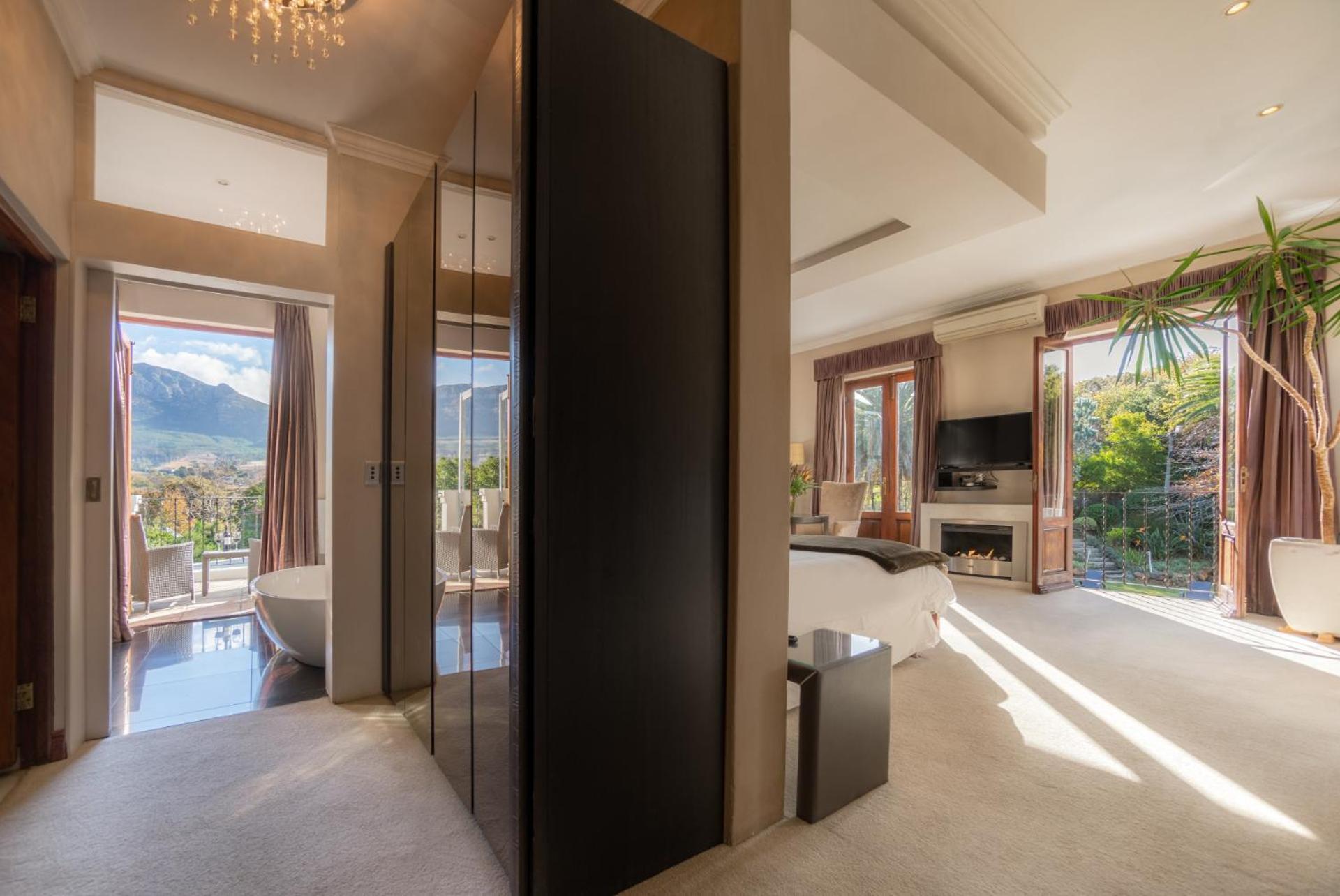 Premier Suite photo 2