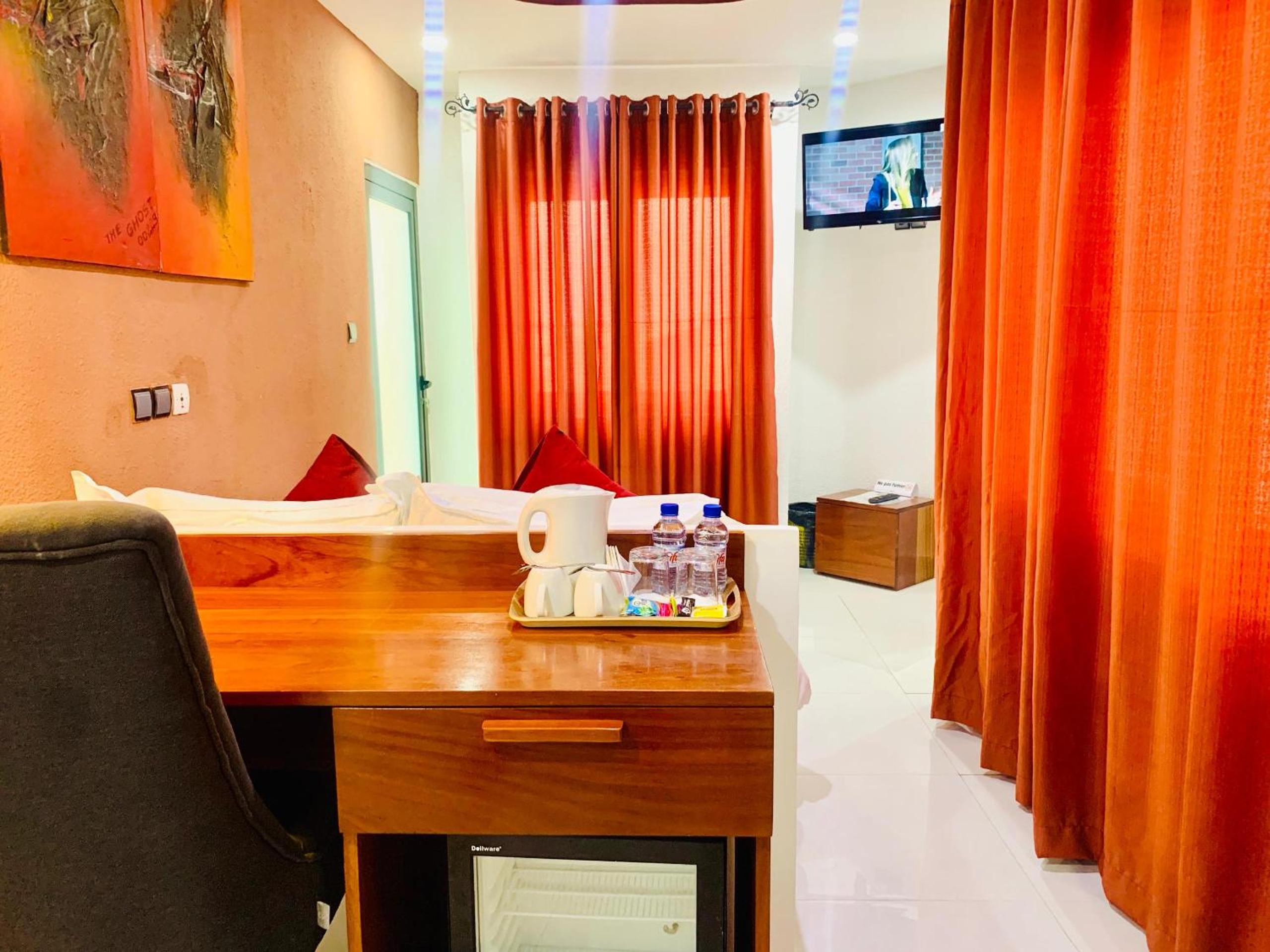 Double Room with Sea View - Photo 4