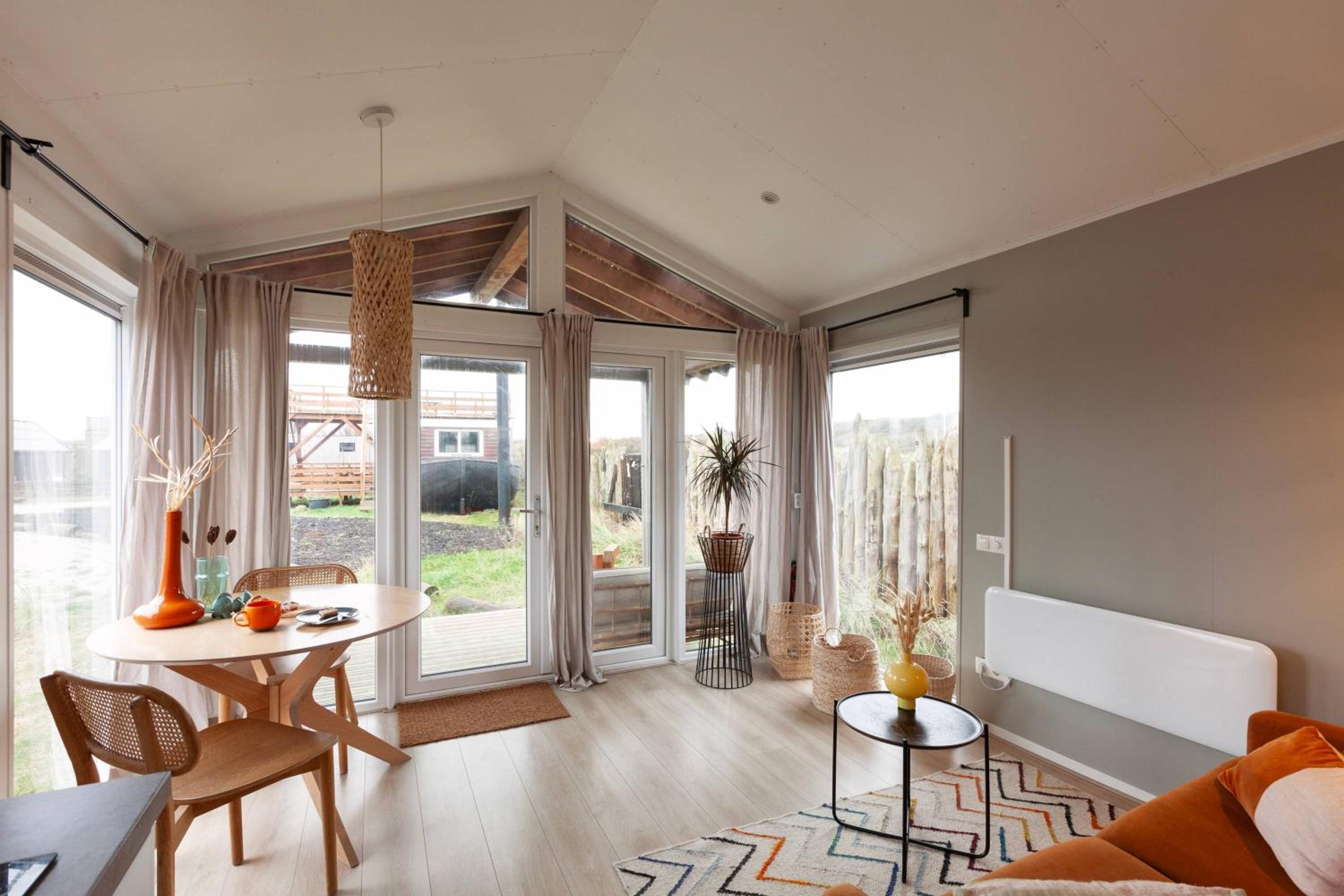 Tiny House - Copacabana Beach House