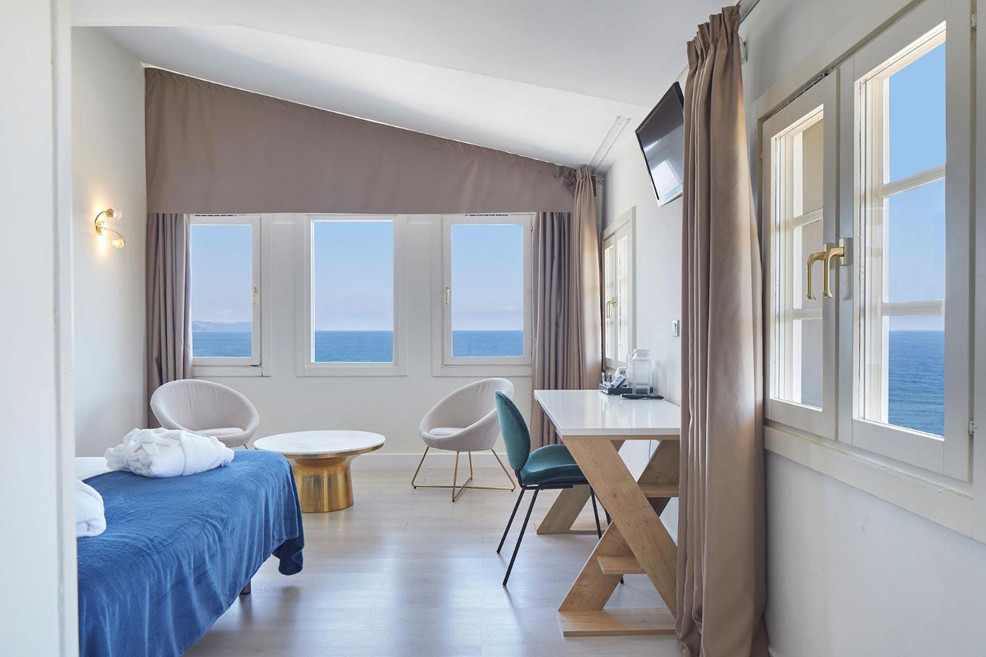 Superior Double Room with Sea View photo 2