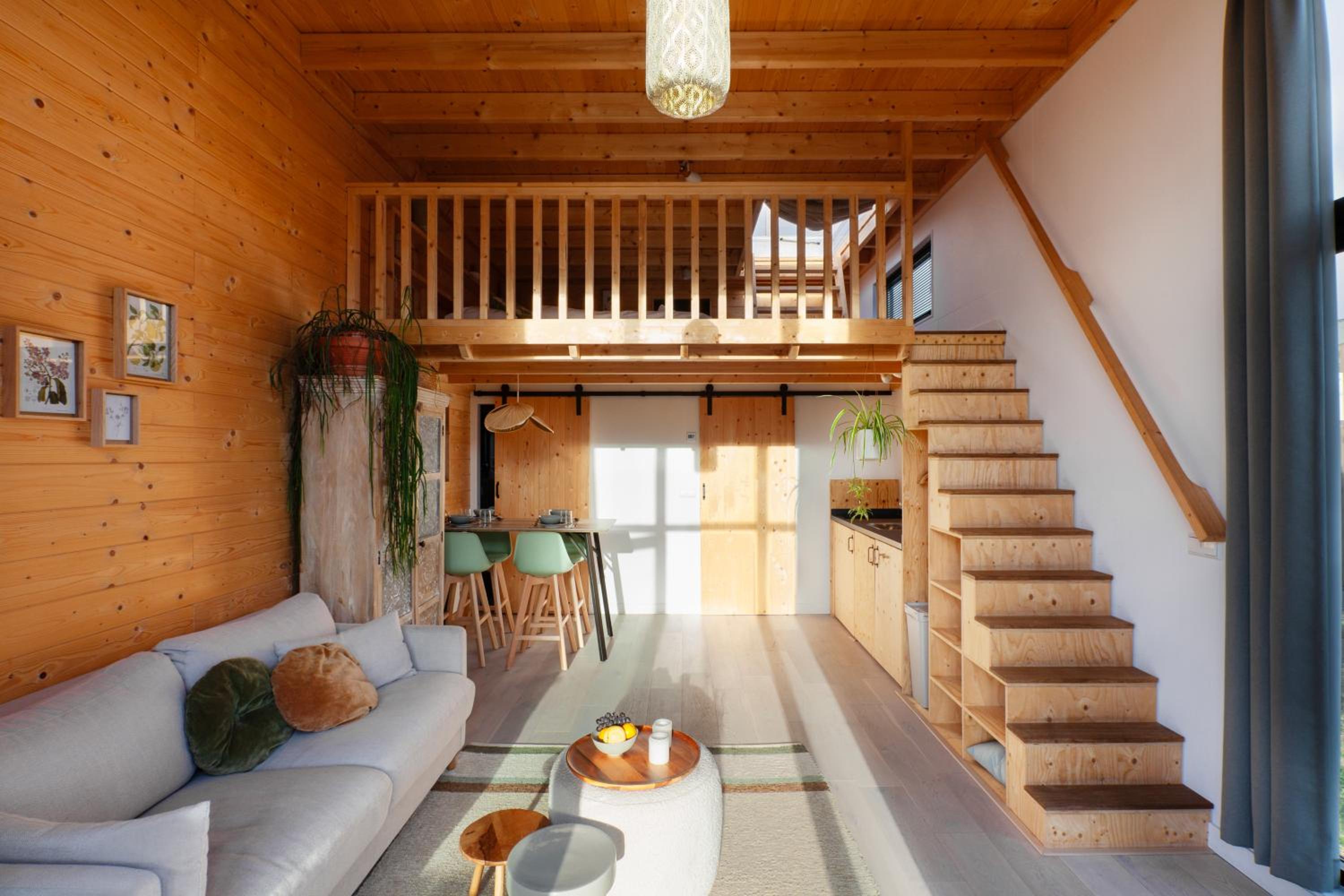 Sun Deck Loft South – infrared sauna
