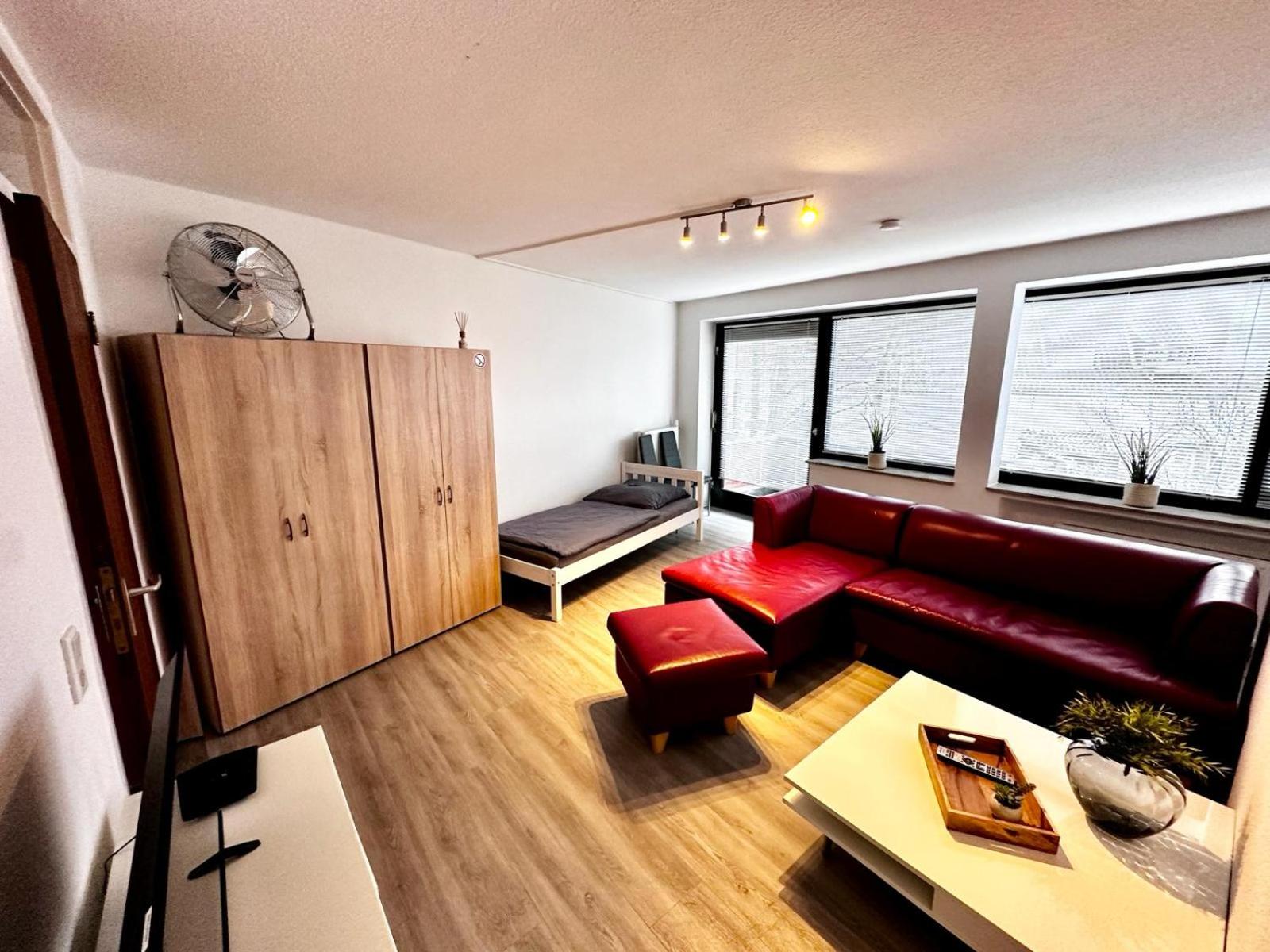 One-Bedroom Apartment photo 1