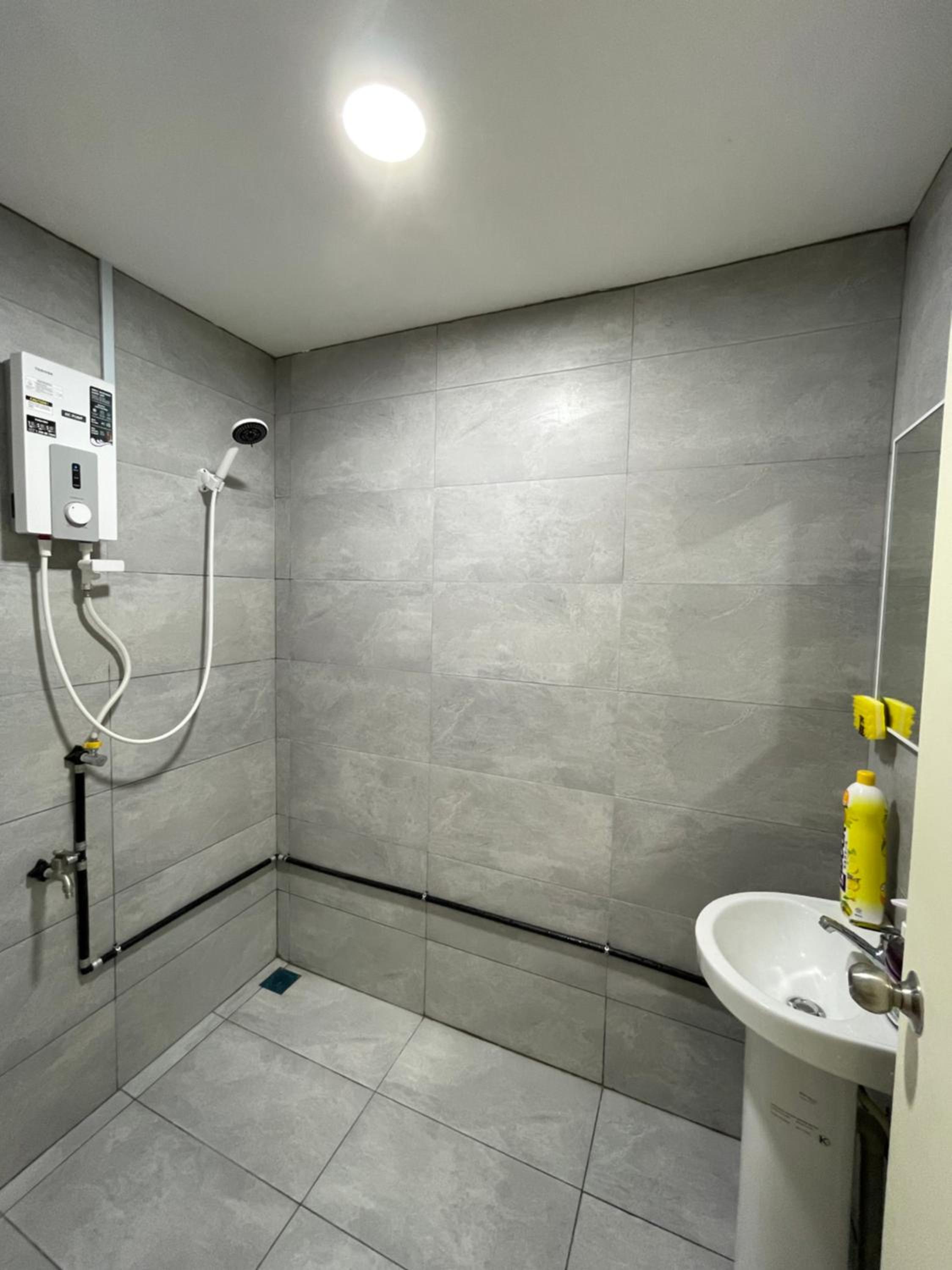 One-Bedroom Apartment - Non-Smoking photo 2