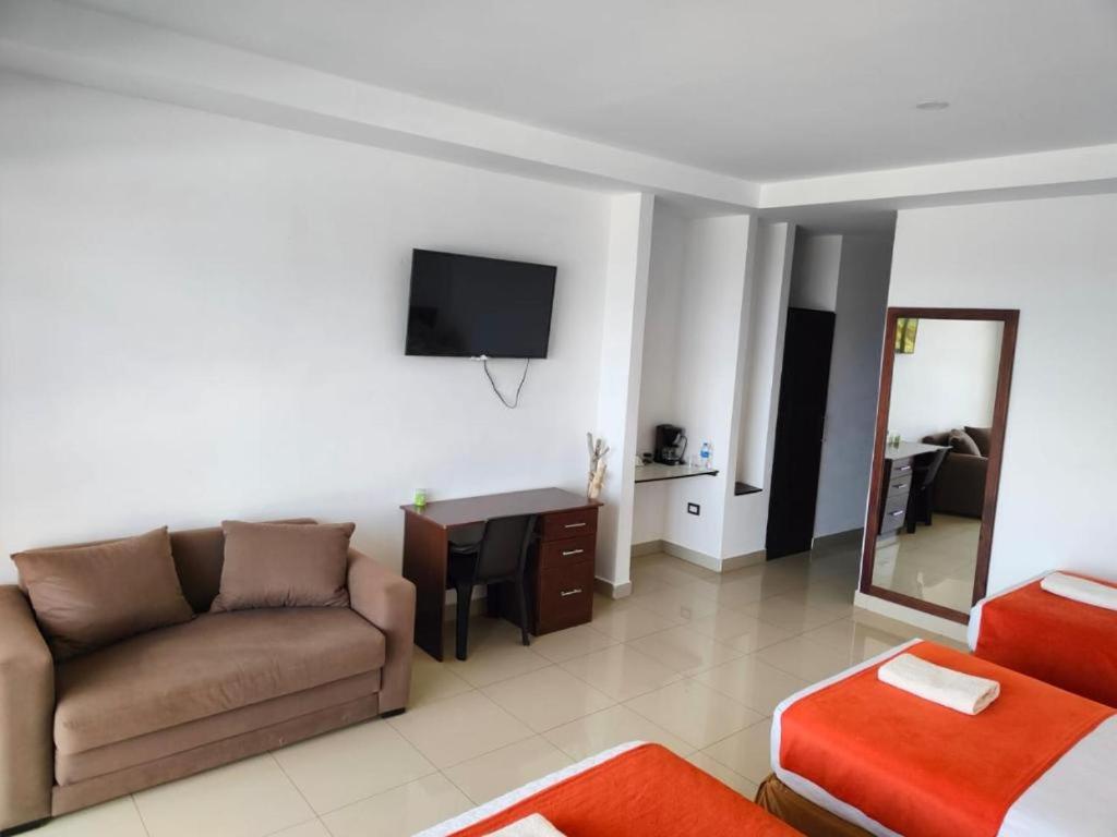 Family Room with Sea View photo 2