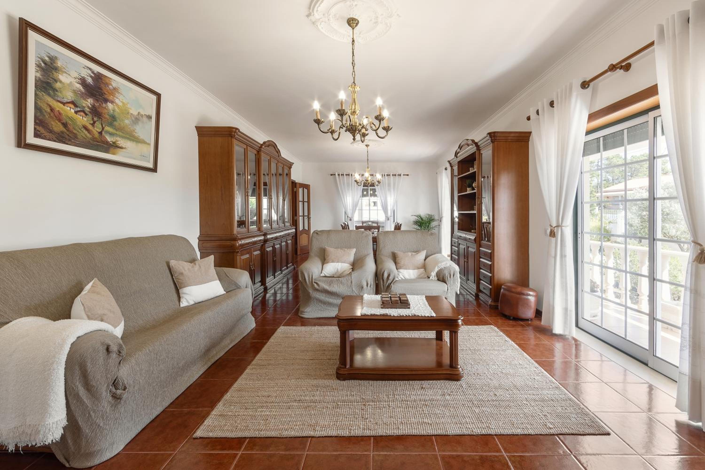 Four-Bedroom House photo 1