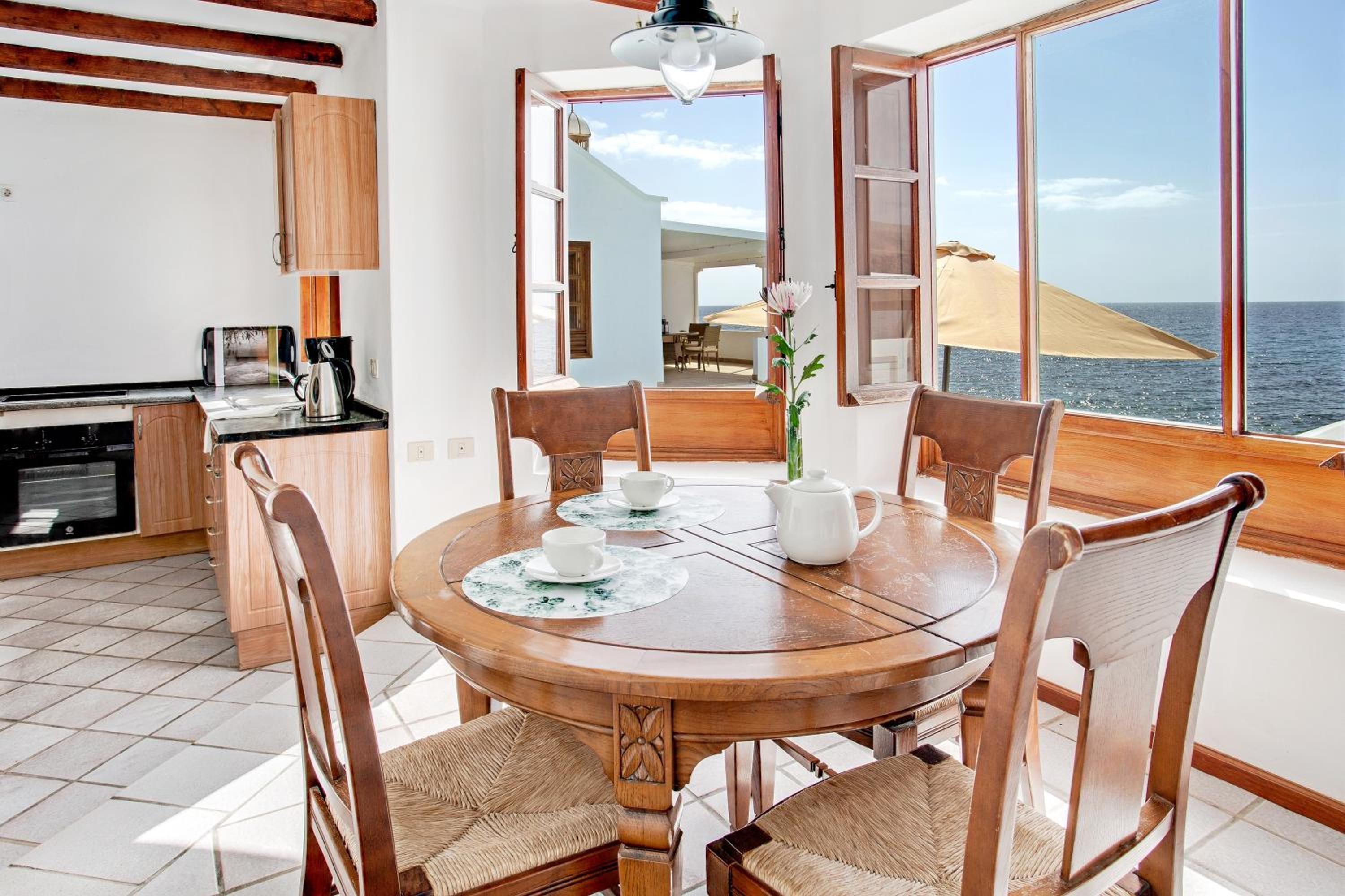 Villa with Sea View photo 3