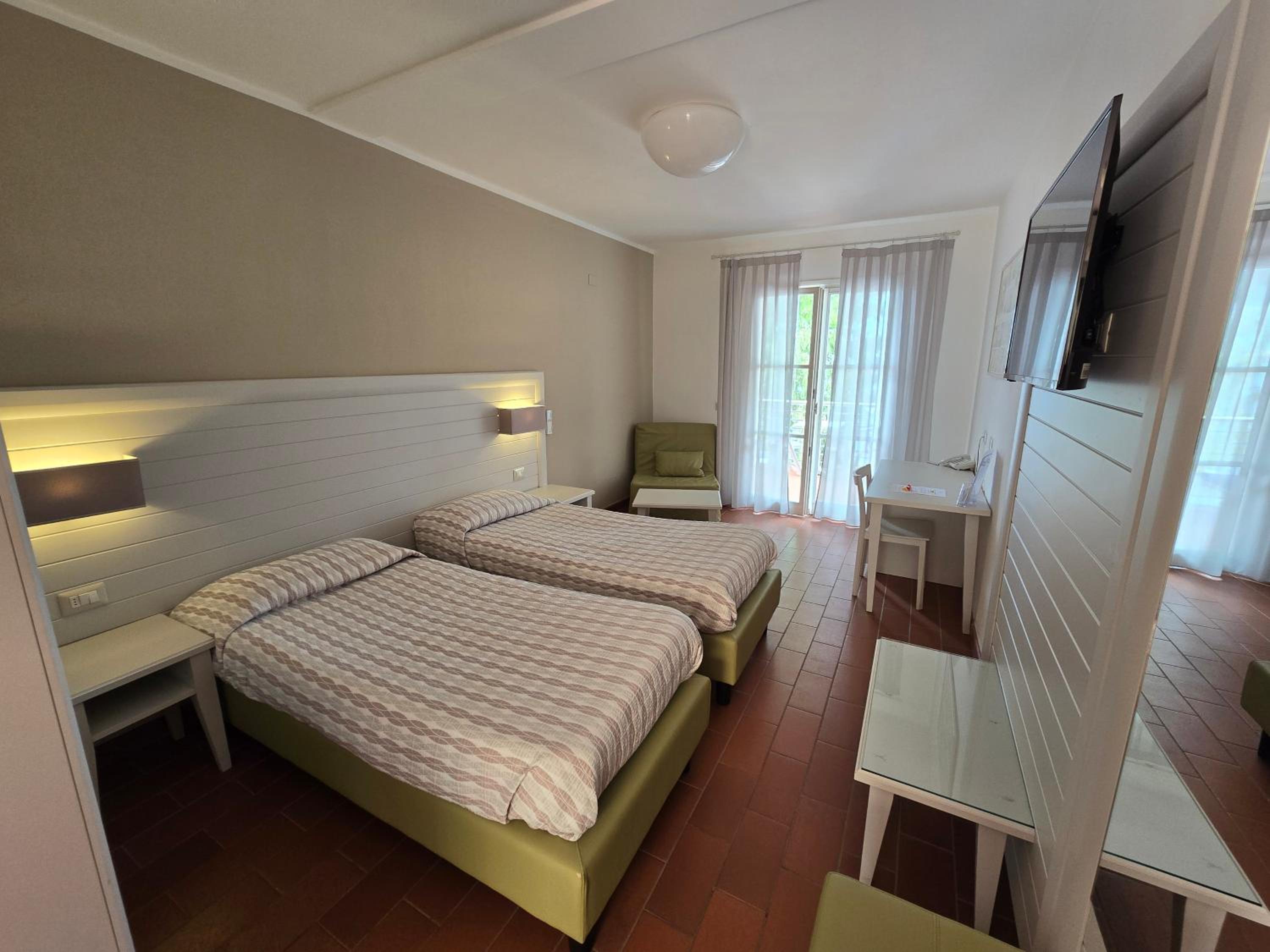 Deluxe Double Room with Sea View