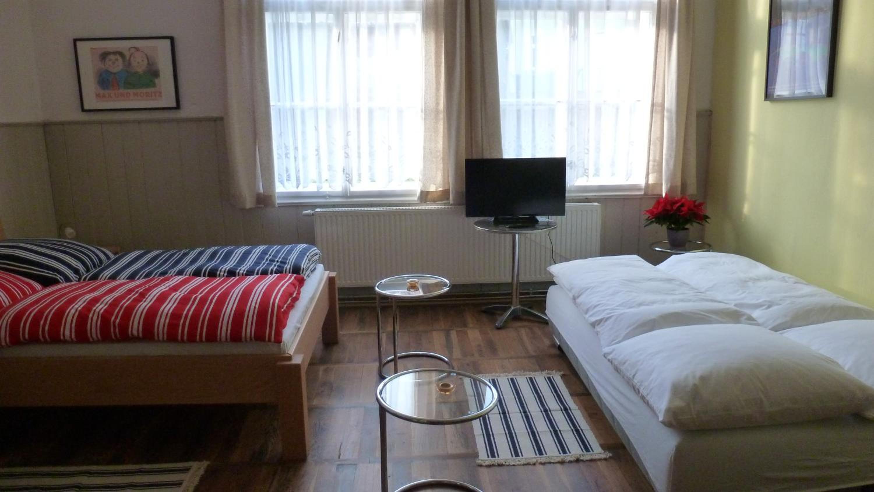 Large Double Room photo 1