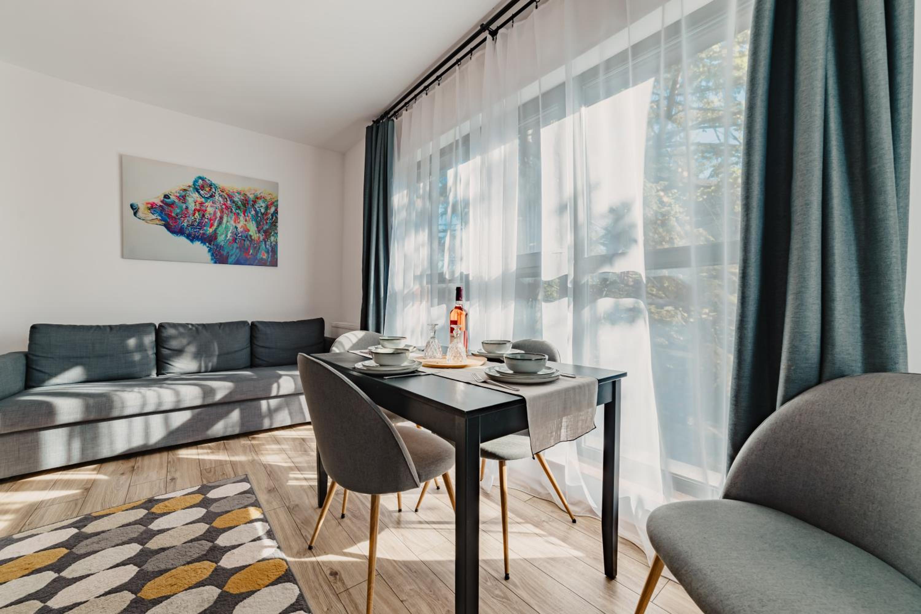 One-Bedroom Apartment - Photo 17