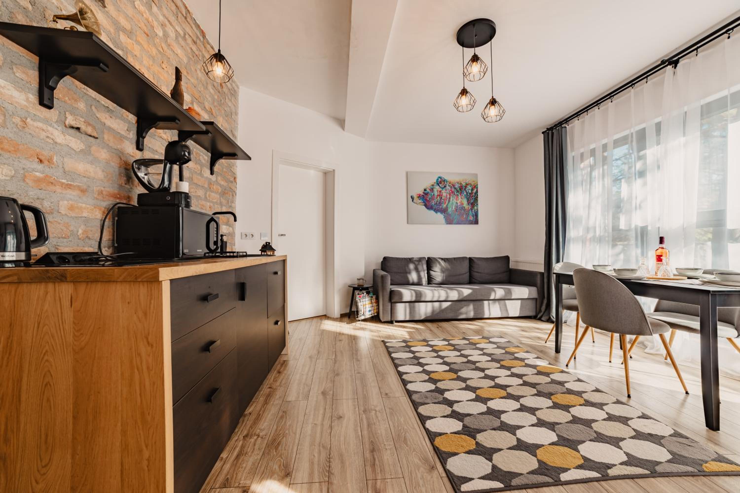 One-Bedroom Apartment - Photo 20