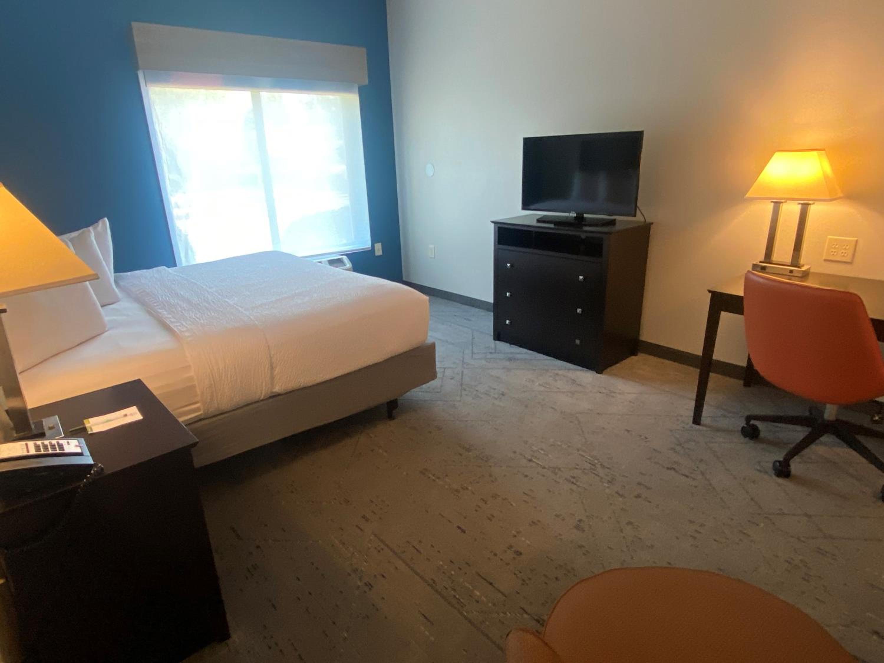 King Room - Mobility Access/Non-Smoking - Photo 2