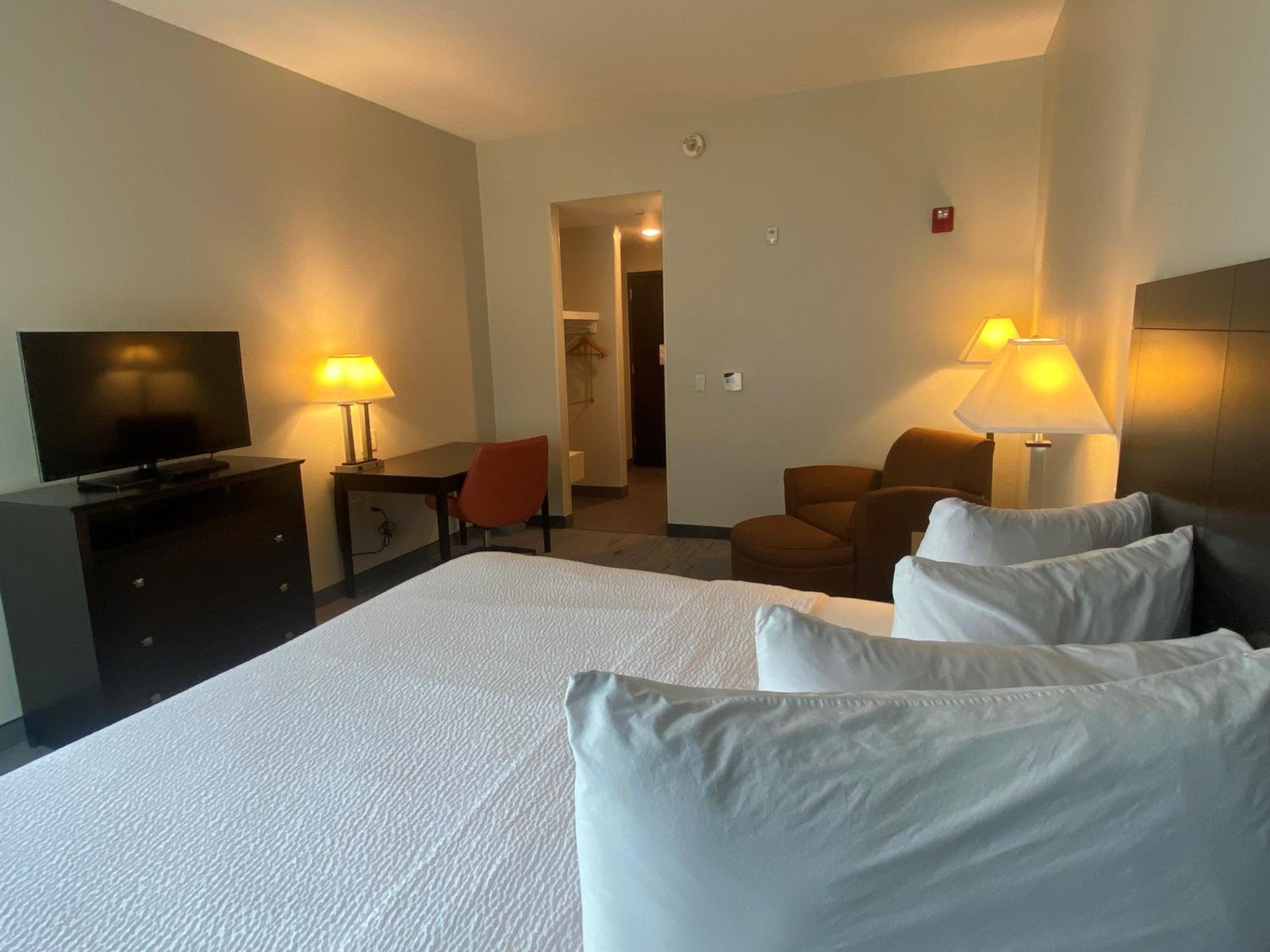 King Room - Mobility Access/Non-Smoking - Photo 9