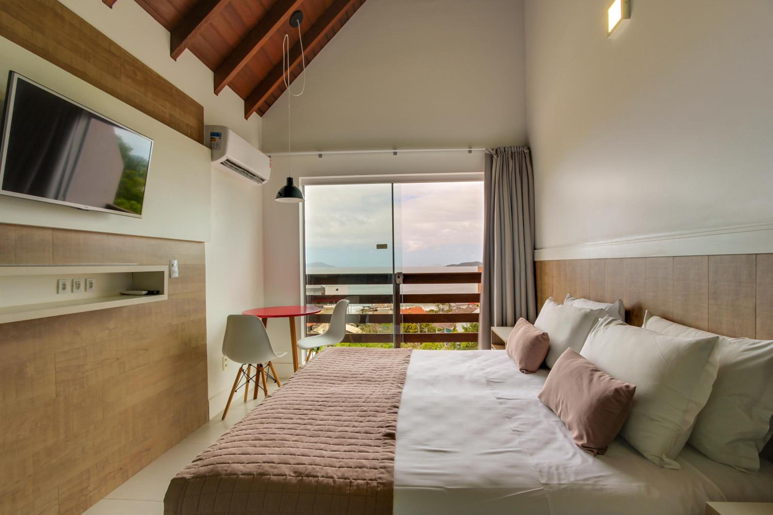 Triple Room with Sea View