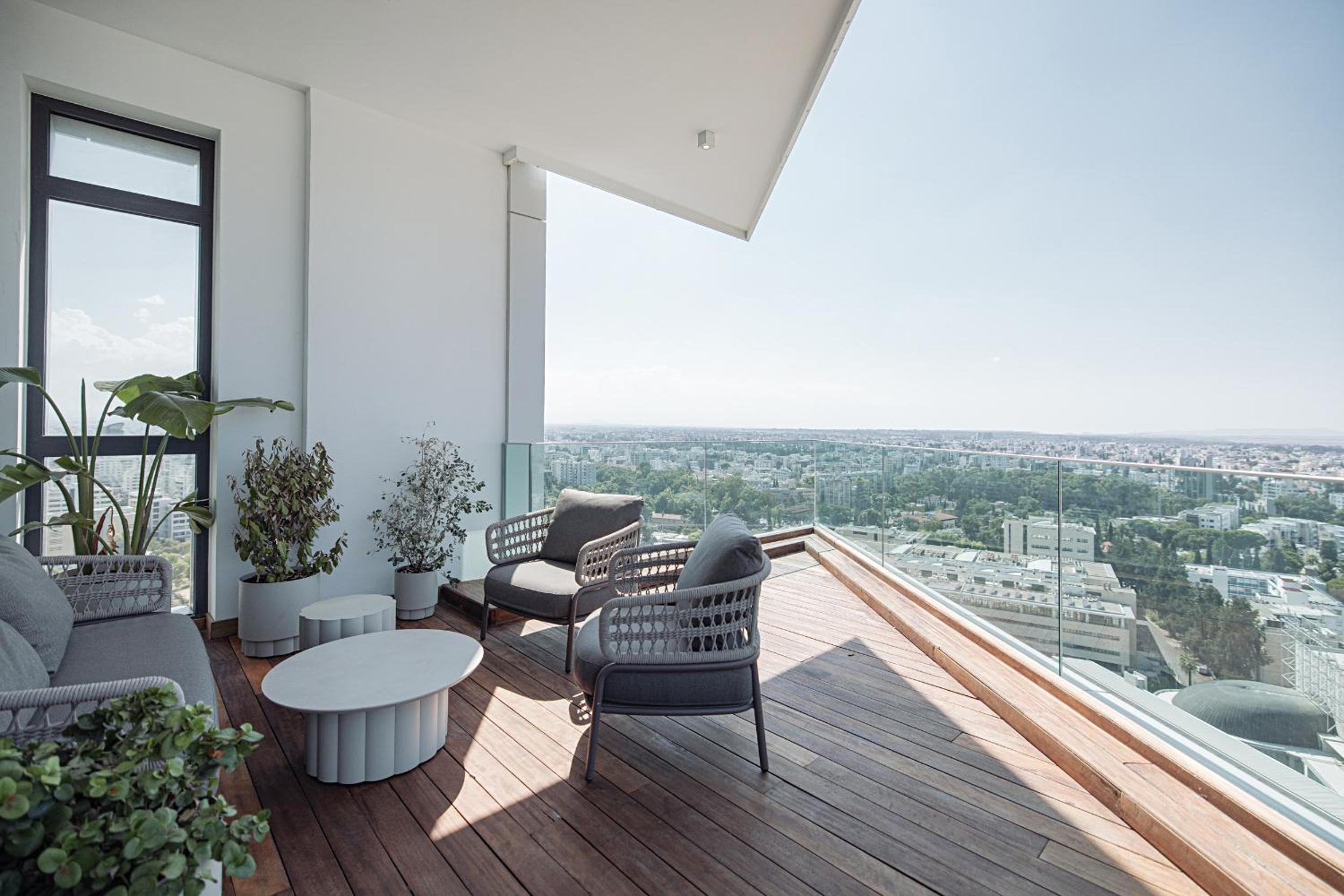 Penthouse Apartment photo 3