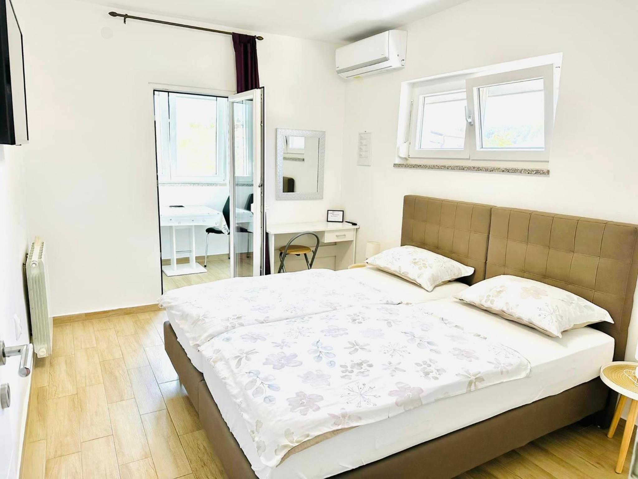 Studio with Terrace photo 1