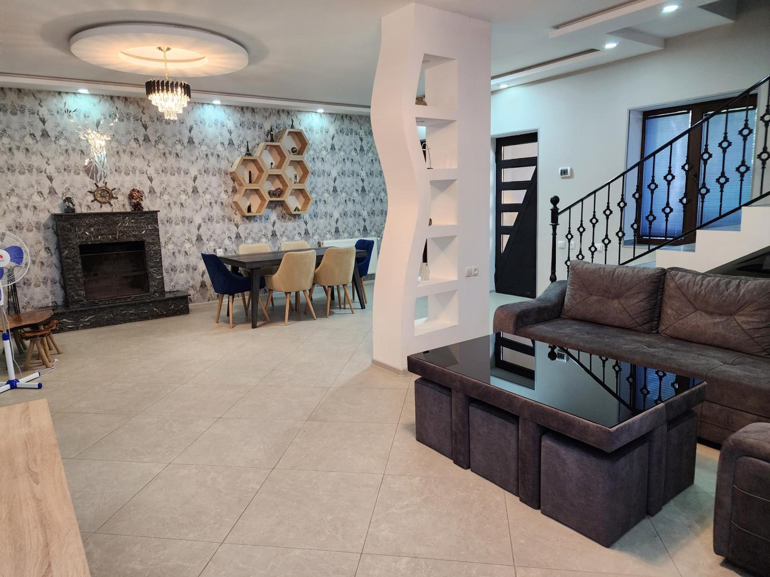 Villa photo 1