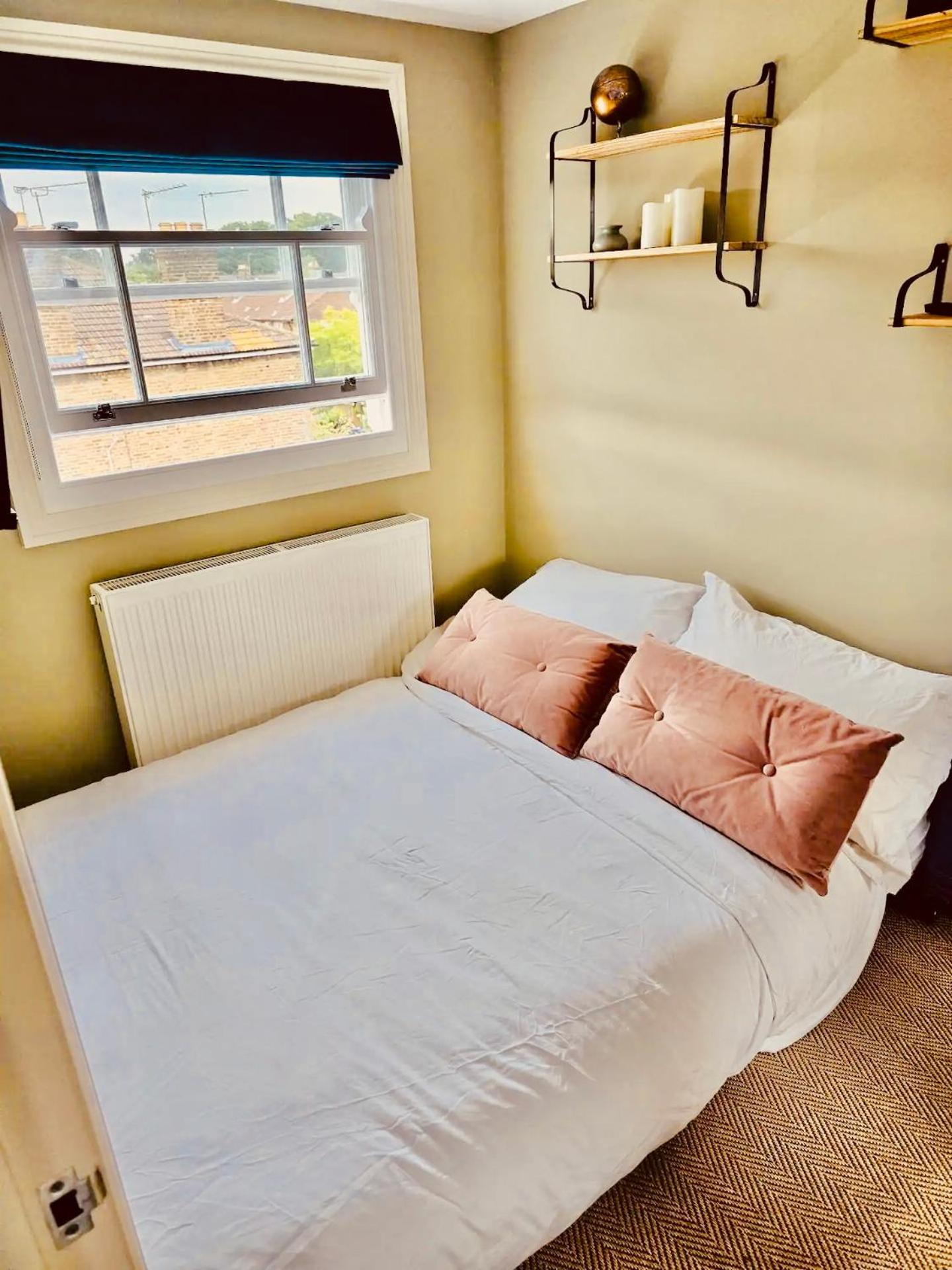 Double Room with Private Bathroom photo 3