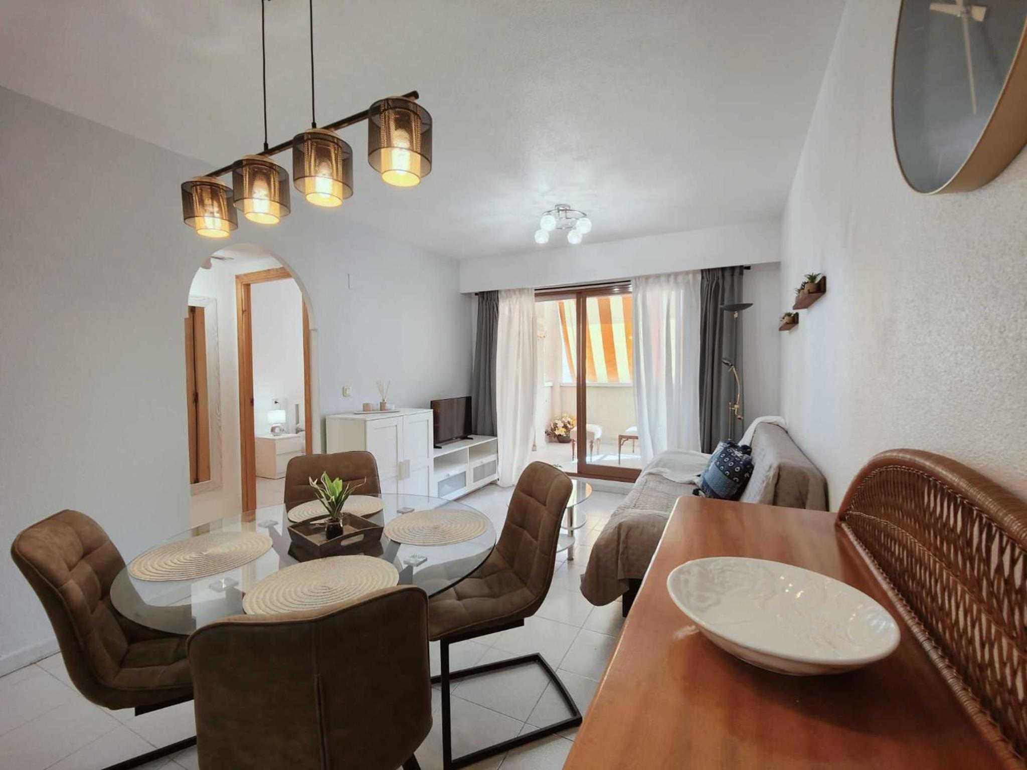 Apartamento con Balcón