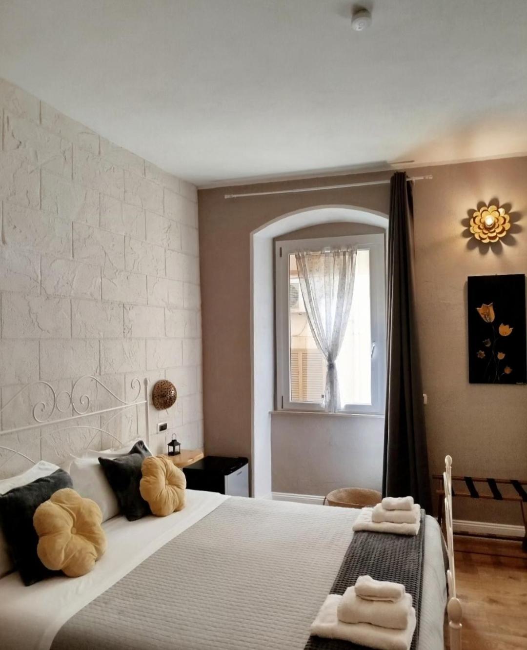 Superior Double Room - Photo 1
