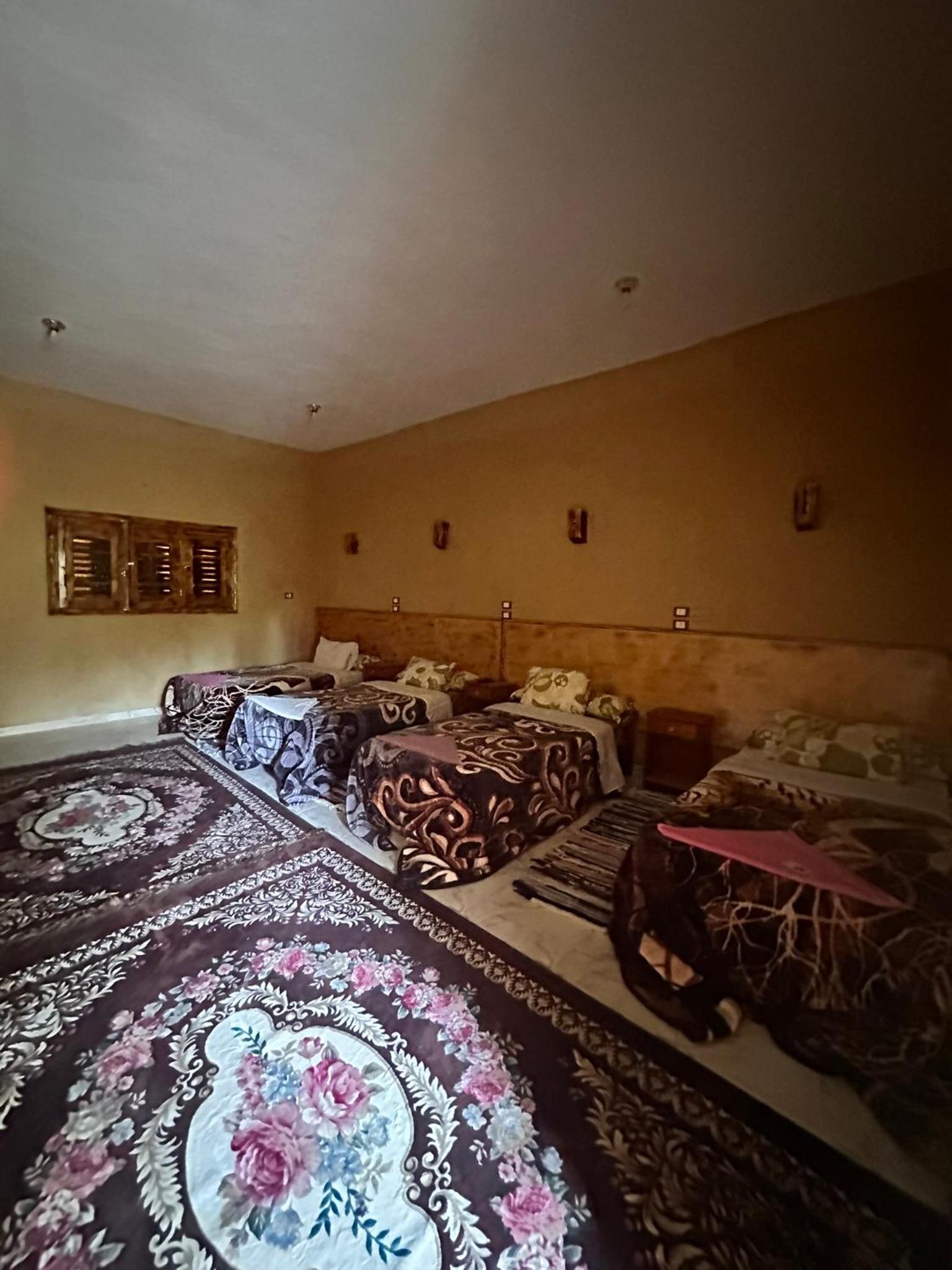 Quadruple Room with Balcony - Photo 4