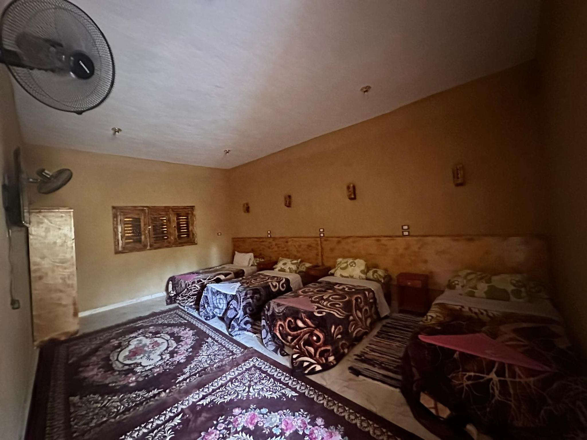 Quadruple Room with Balcony - Photo 3