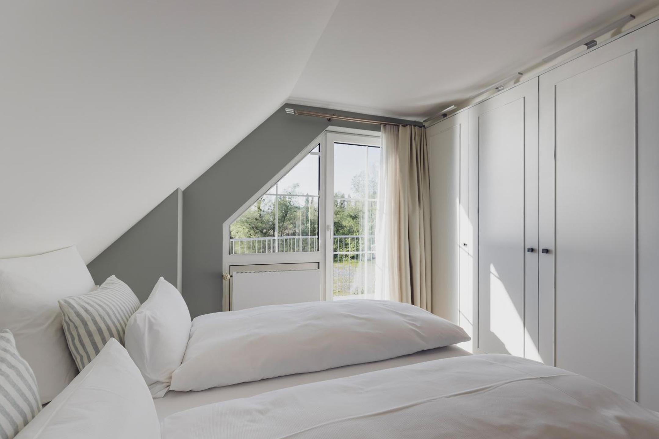 Suite Deluxe with Sea View in Lake House  photo 1