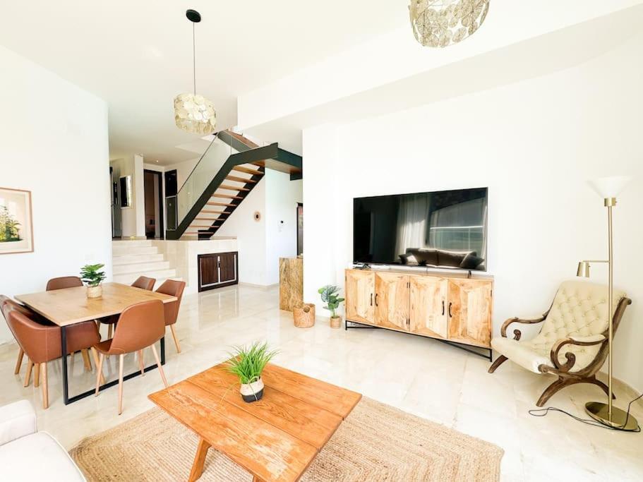 Villa de Tres Habitaciones