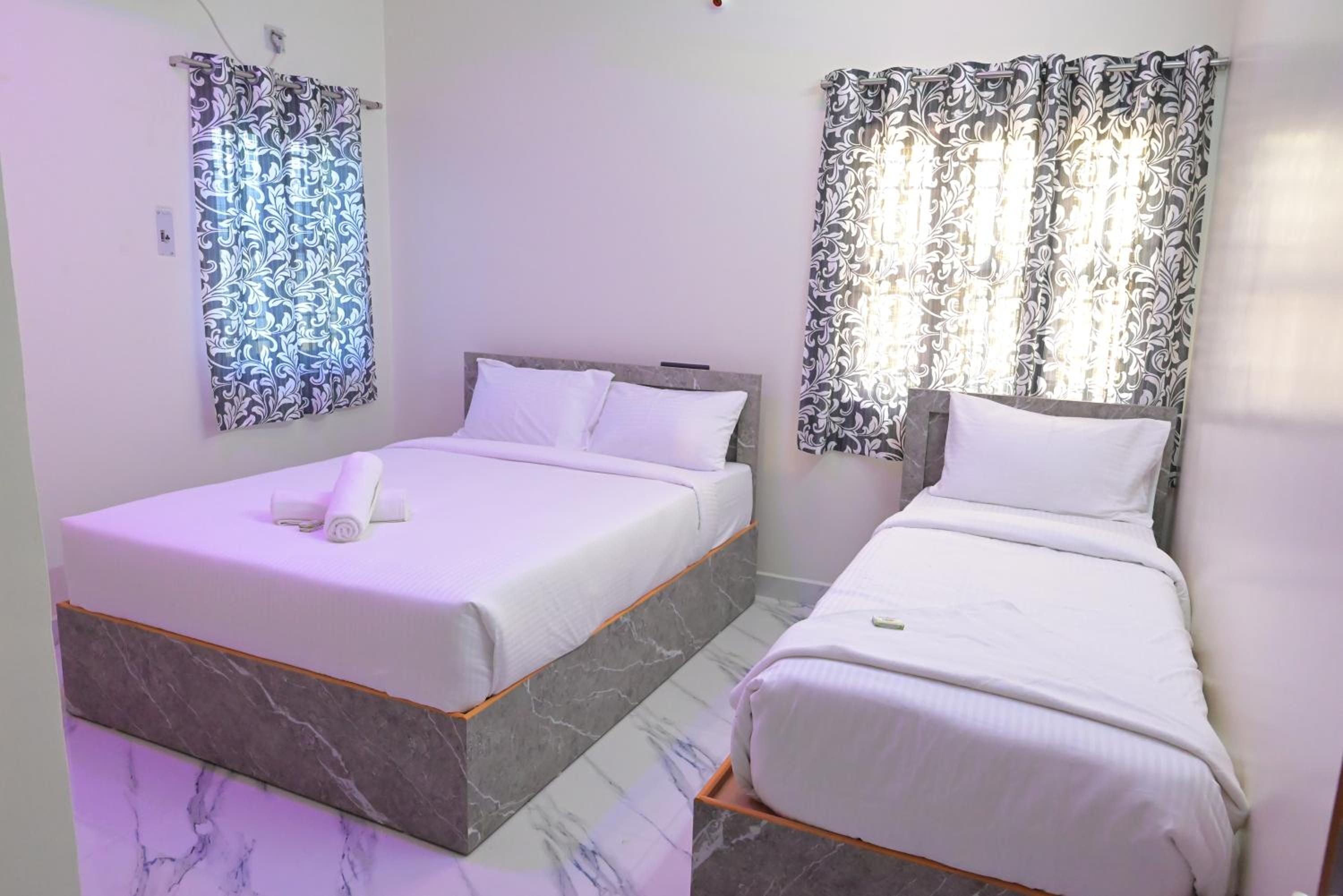 Deluxe Triple Room photo 2