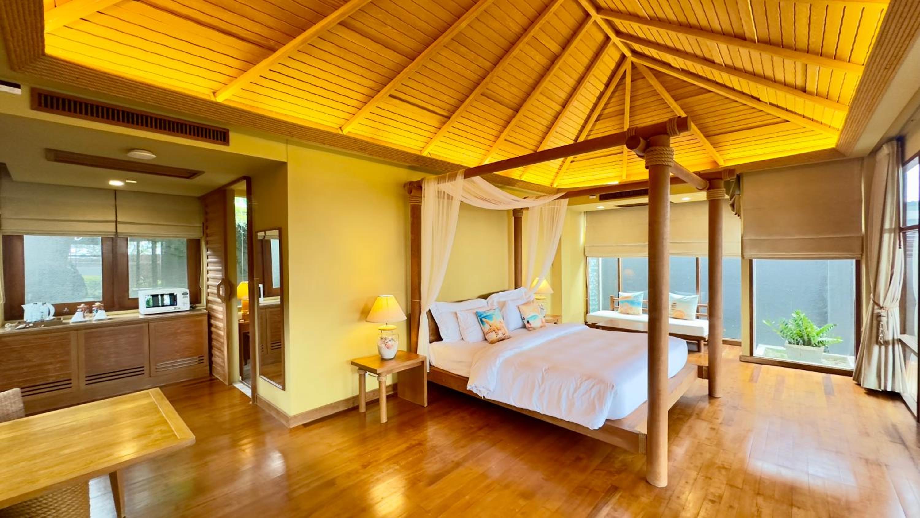 Grand Pool Villa - Photo 1