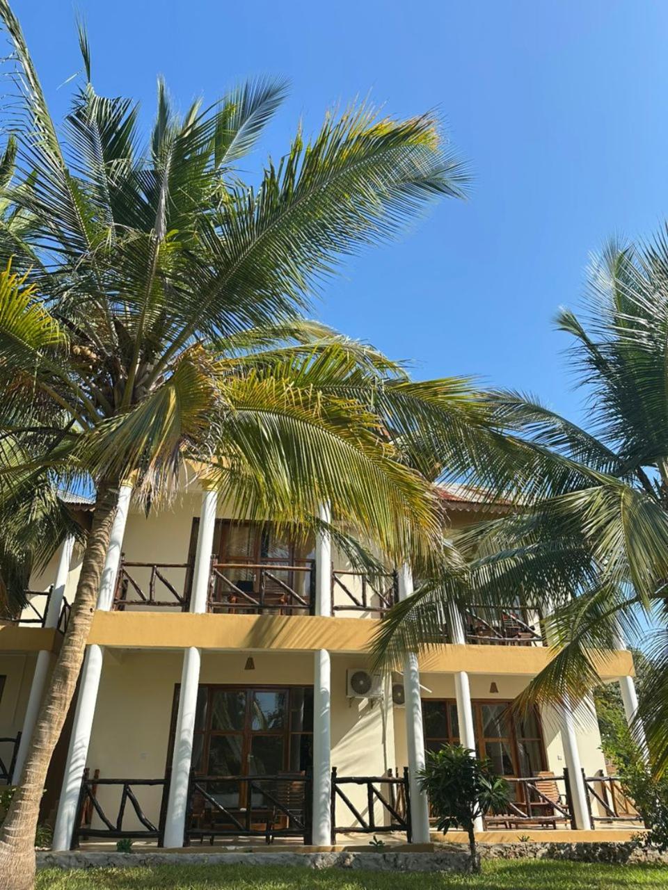 Double or Twin Room with Garden View photo 3