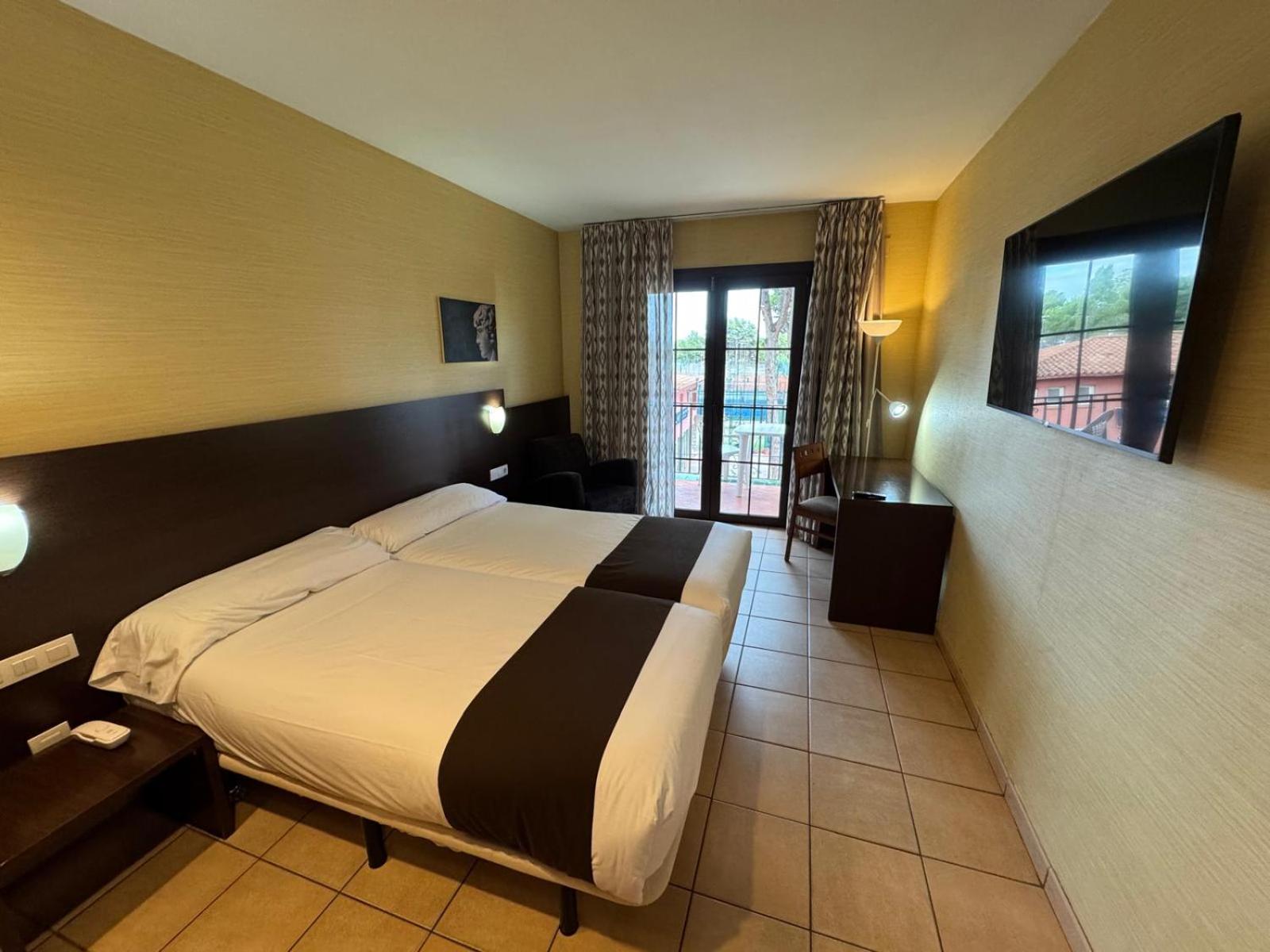 Standard Double Room - Photo 1