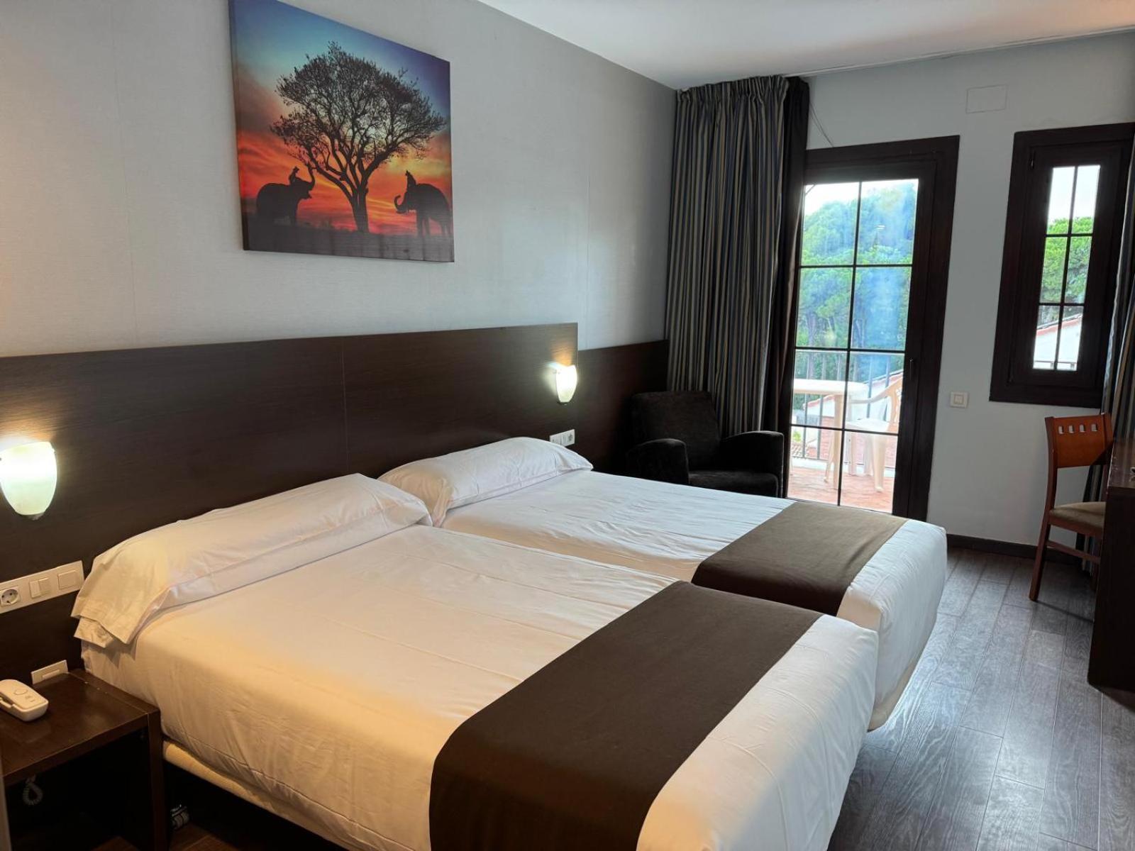 Double Comfort - Photo 1