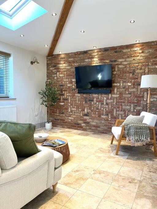 Three-Bedroom House photo 1