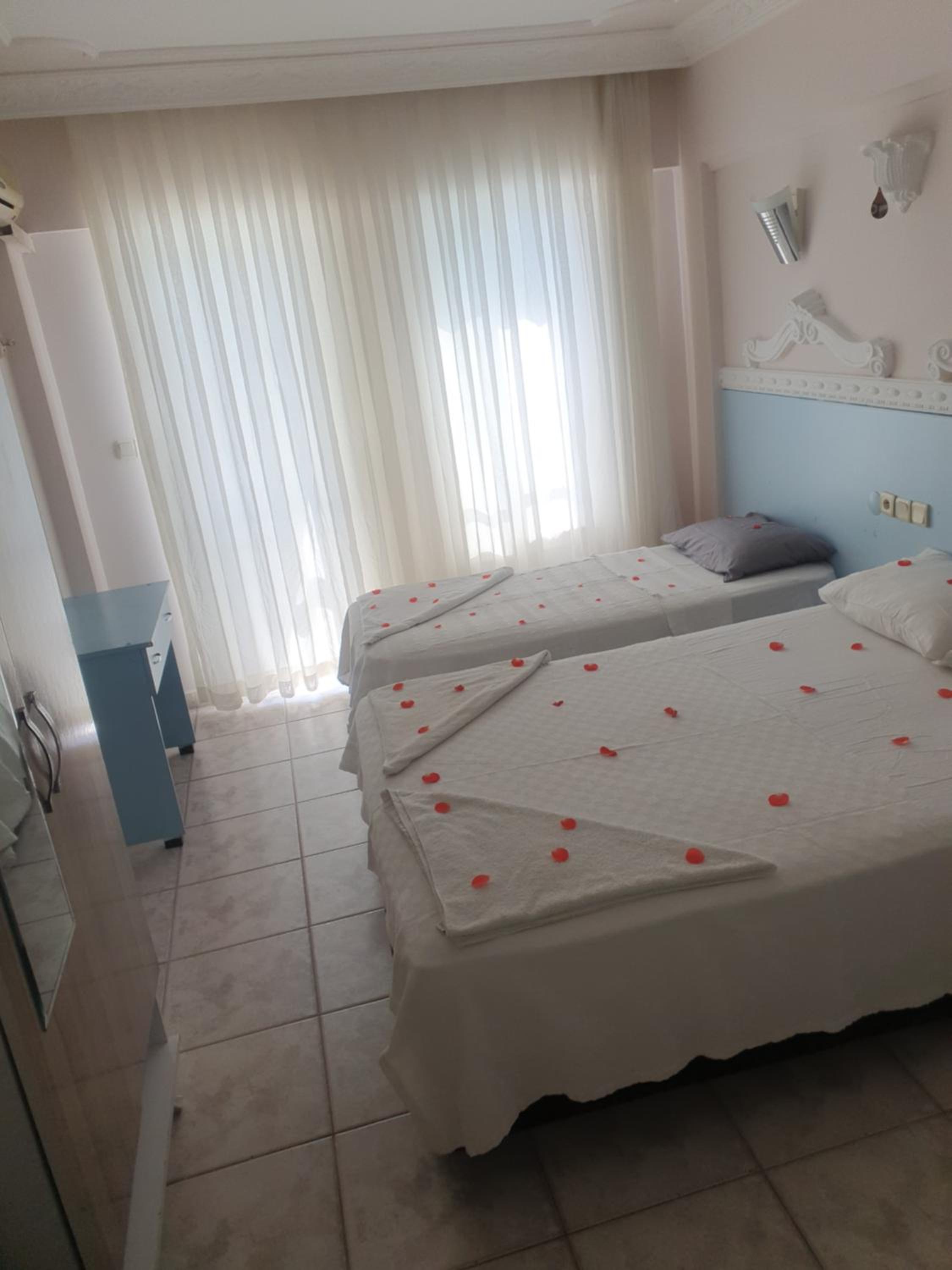 Large Double Room photo 3