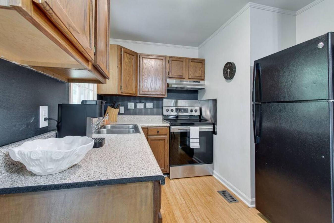 Two-Bedroom House photo 3