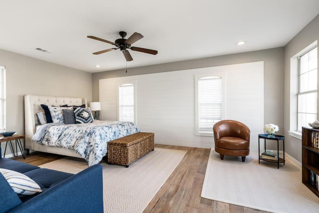 Four-Bedroom House photo 1